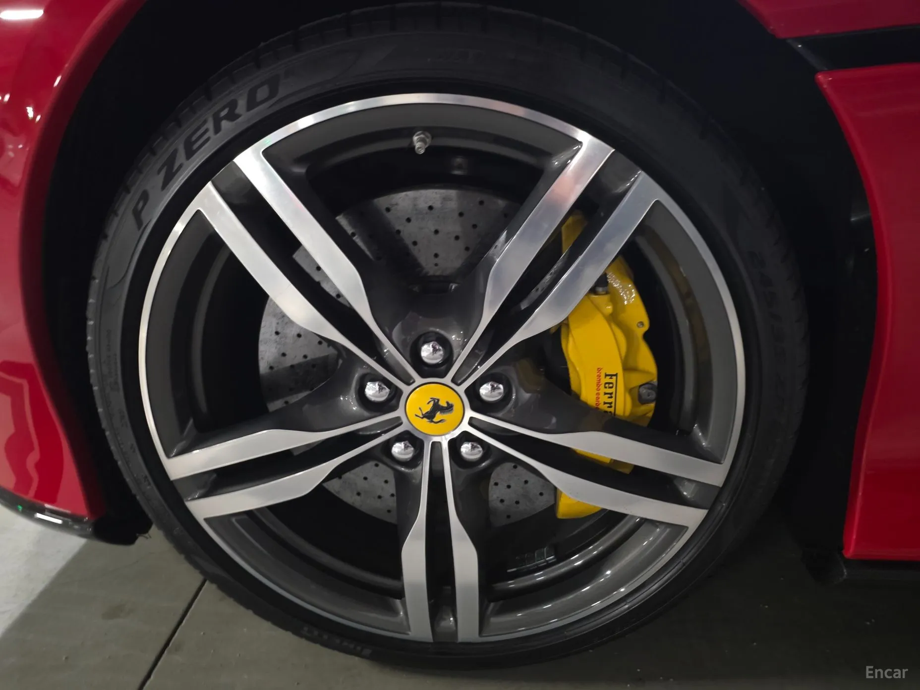 Ferrari Portofino превью 5