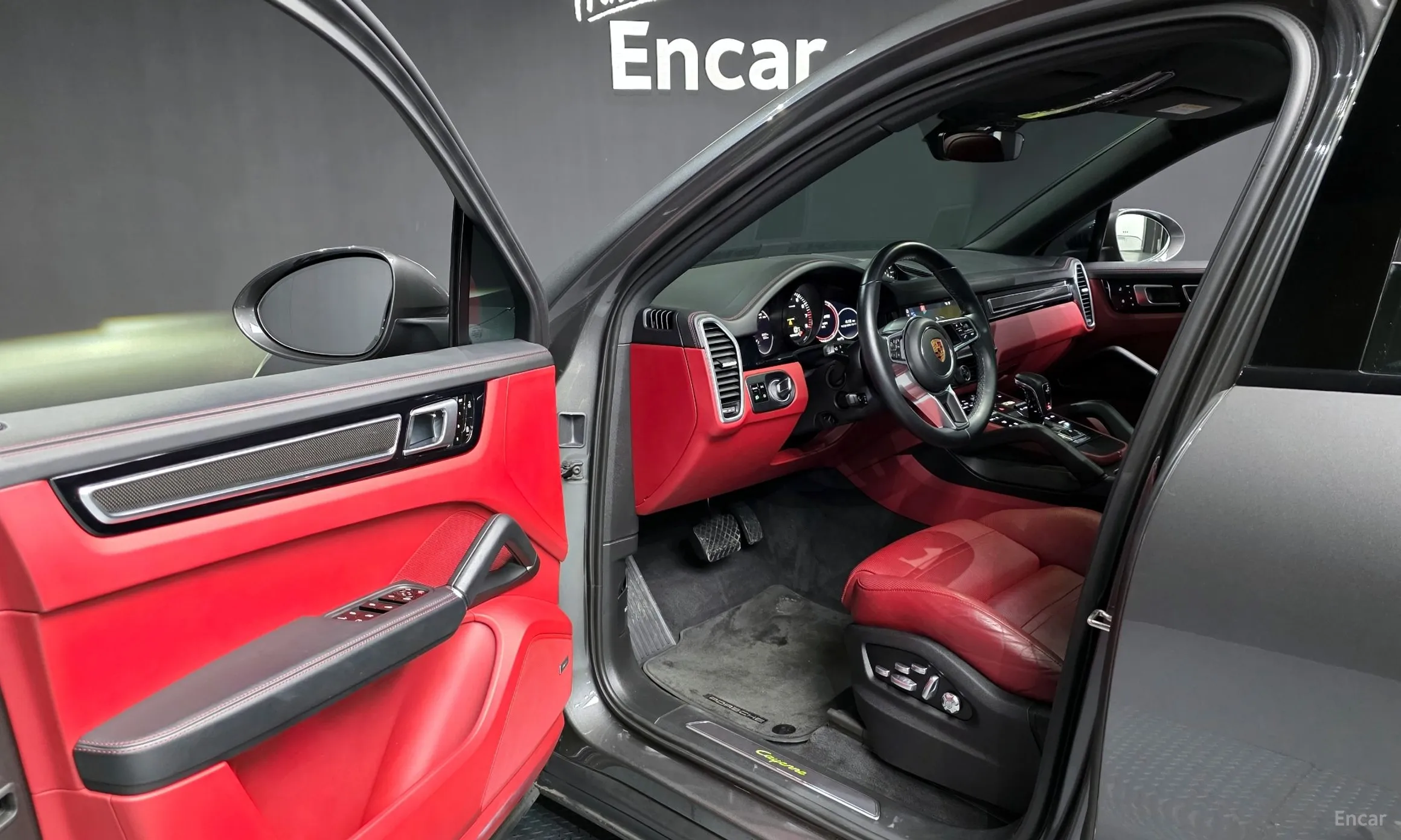 Porsche Cayenne (PO536) превью 10