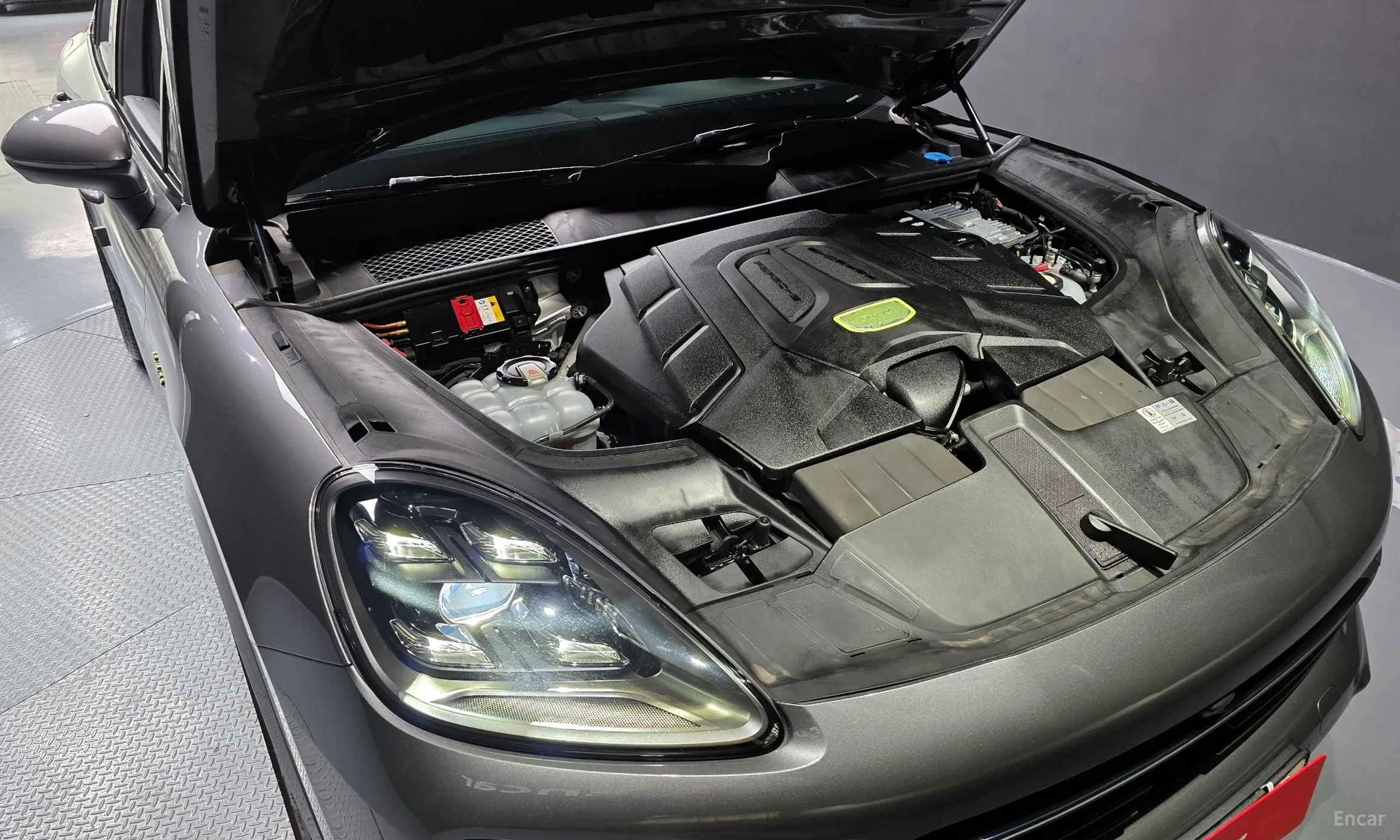 Porsche Cayenne (PO536) превью 6