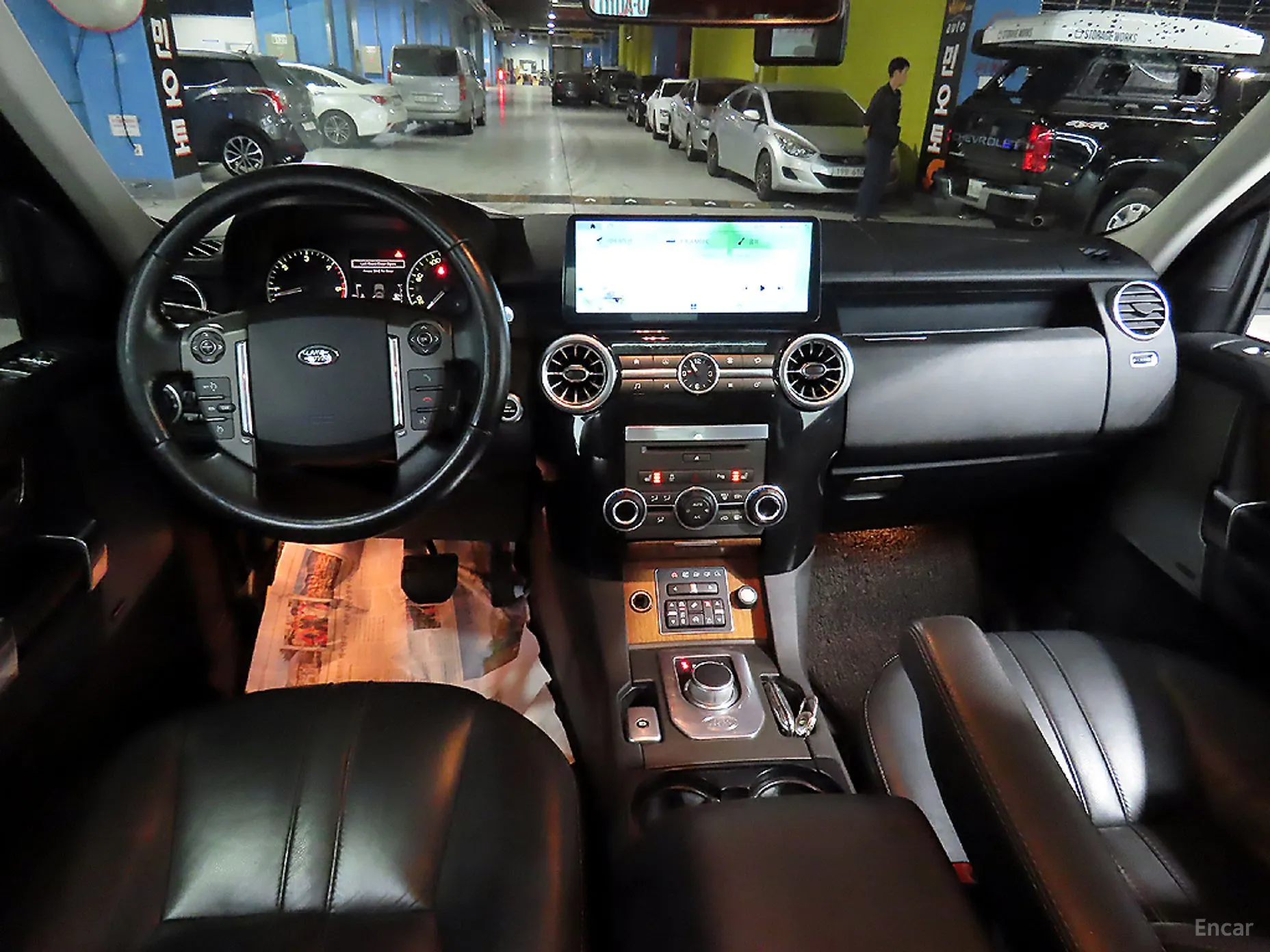 Land Rover Discovery 4 превью 5