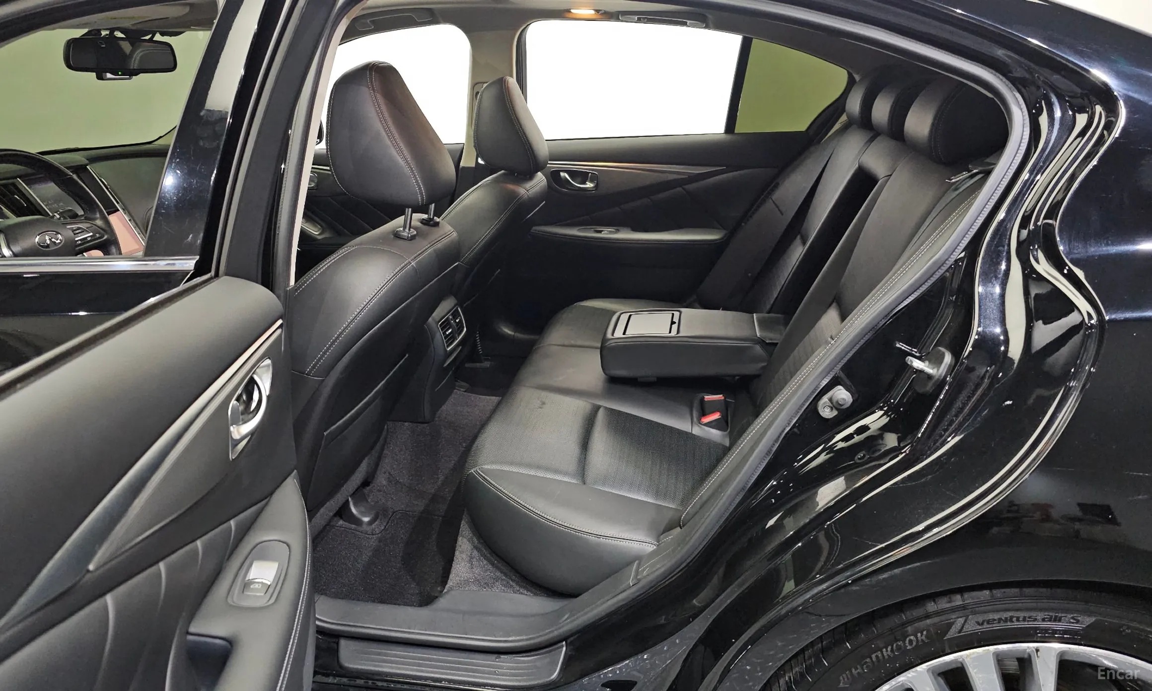 Infiniti Q50 превью 11