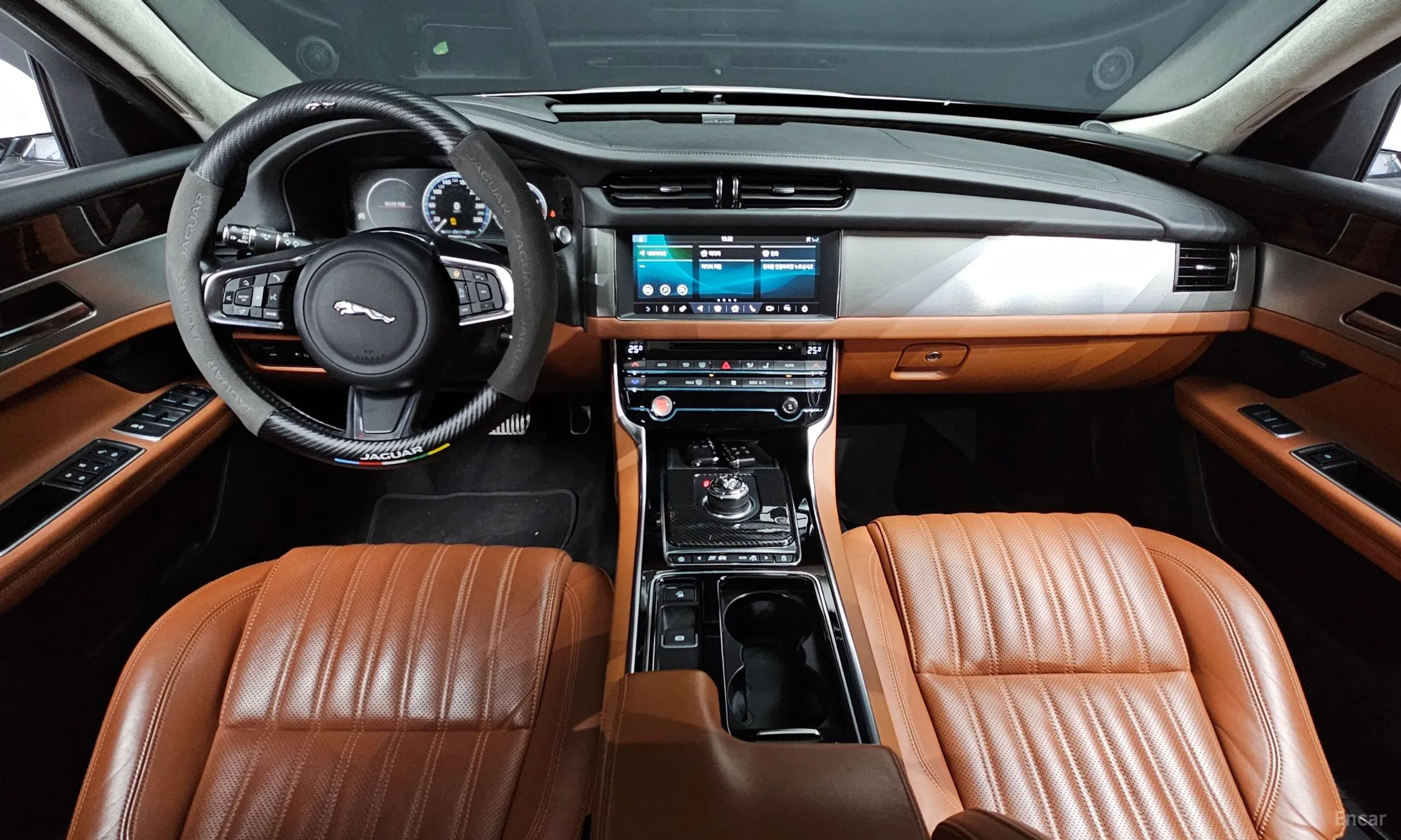 Jaguar XF (x260) превью 7
