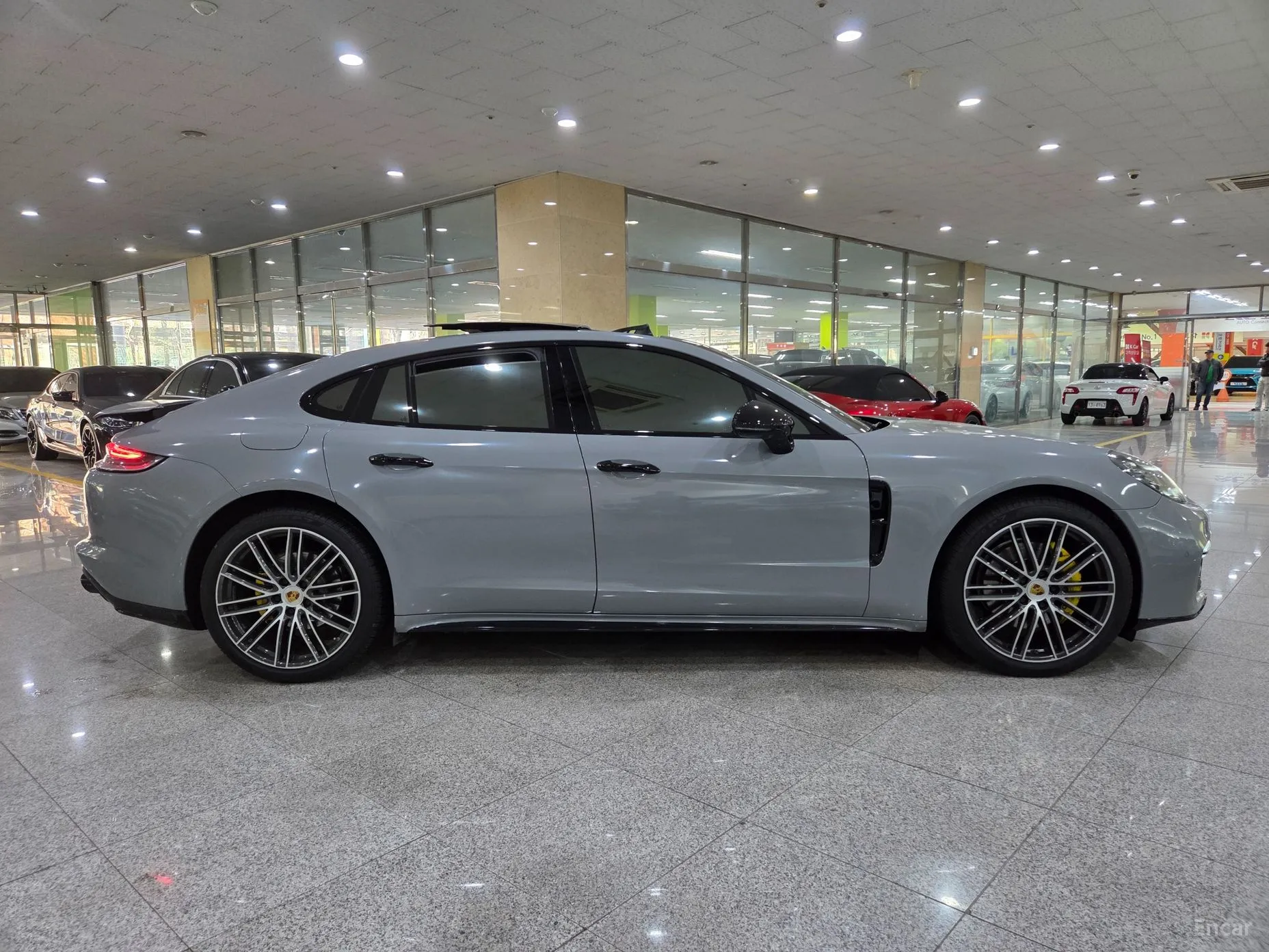 Porsche Panamera (971) превью 5
