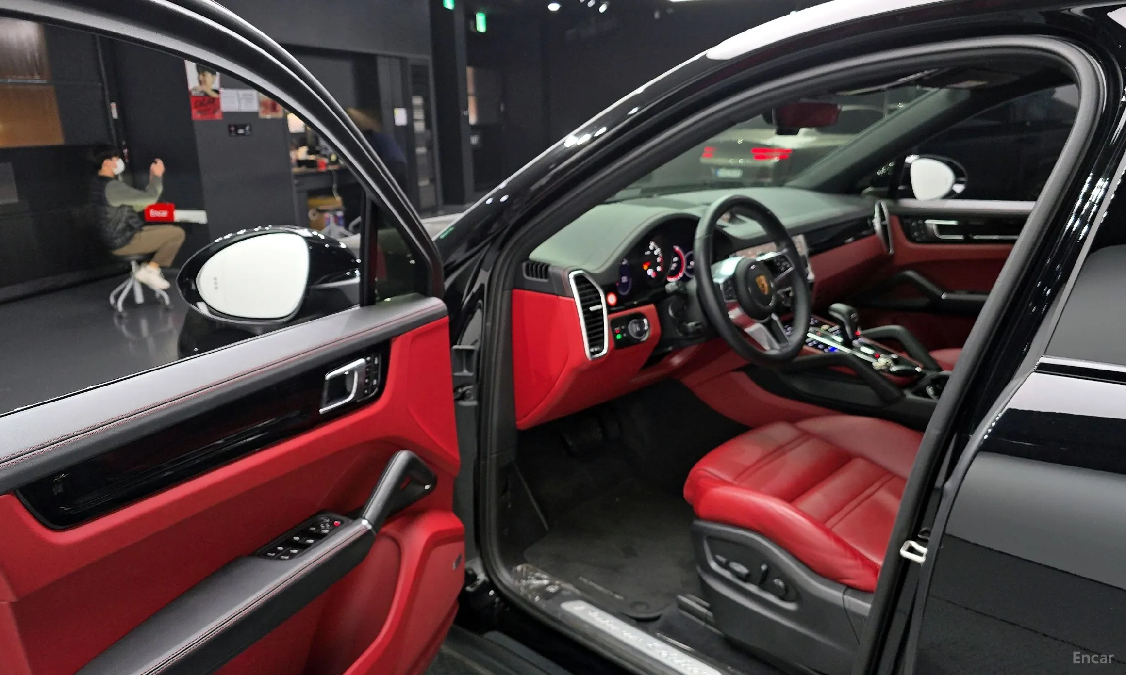 Porsche Cayenne (PO536) превью 10
