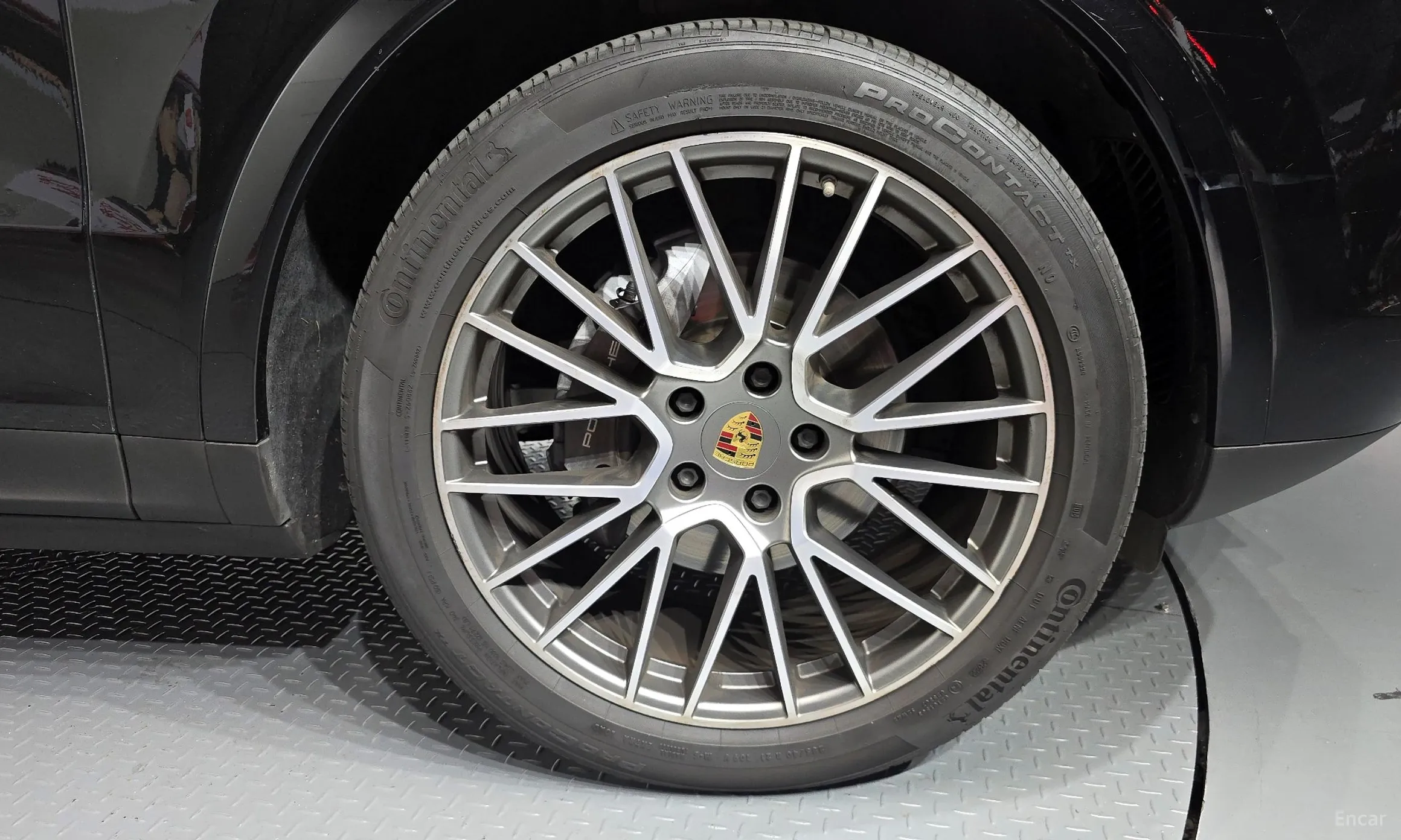 Porsche Cayenne (PO536) превью 5