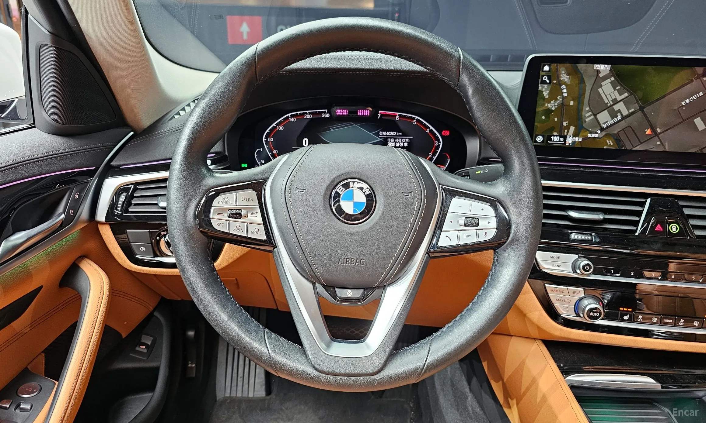 BMW 5 Series (G30) превью 13