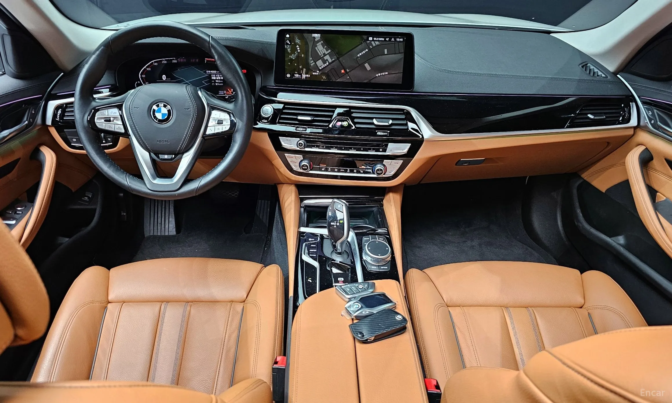 BMW 5 Series (G30) превью 7