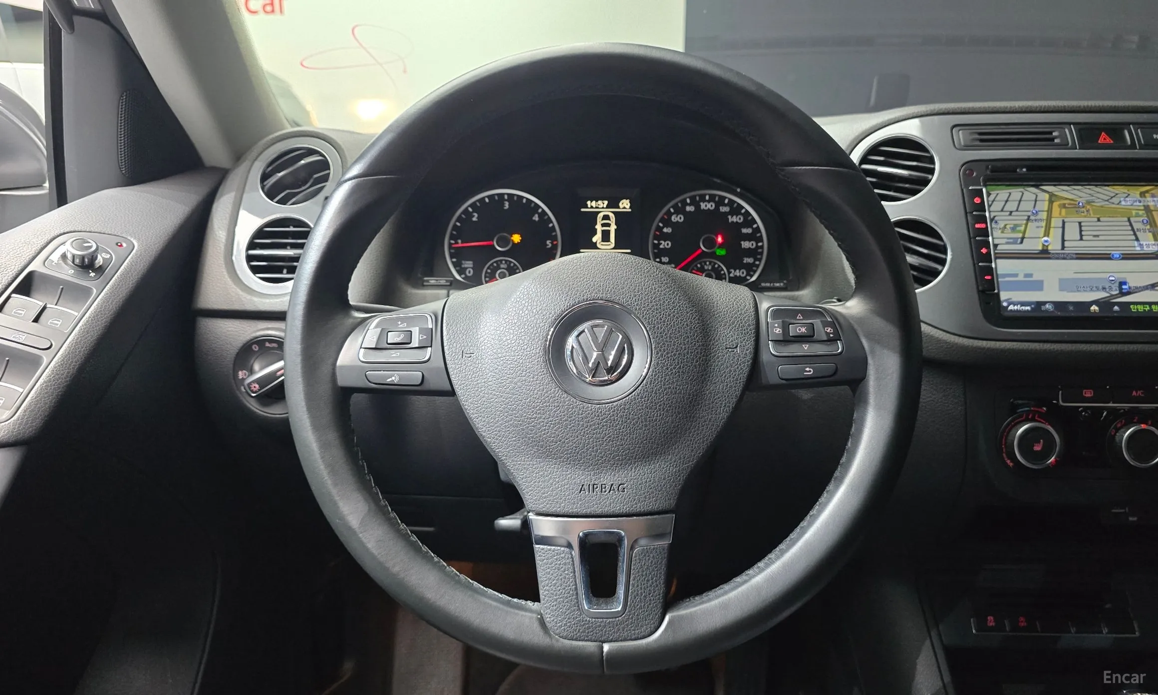 Volkswagen New Tiguan превью 13