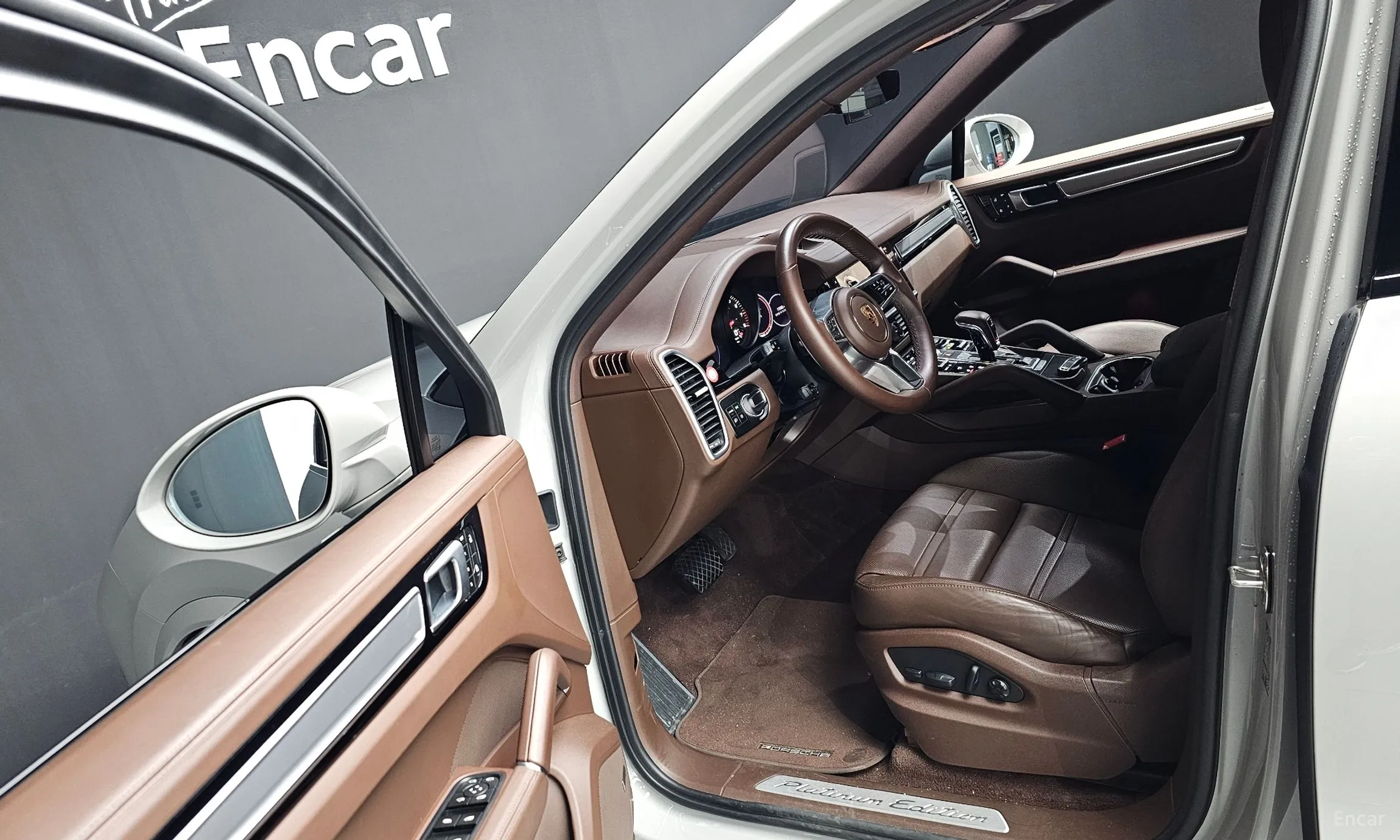 Porsche Cayenne (PO536) превью 10