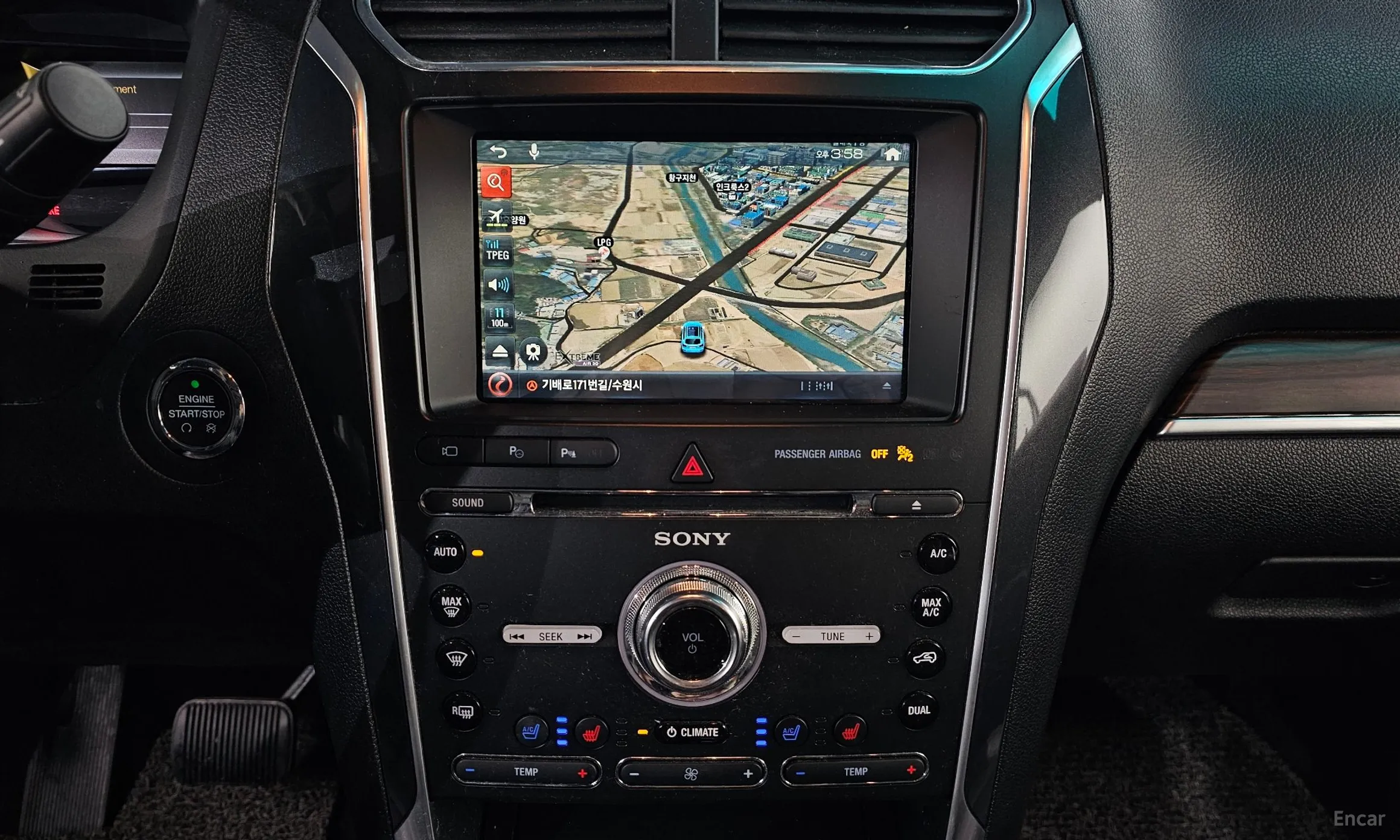 Ford Explorer превью 14