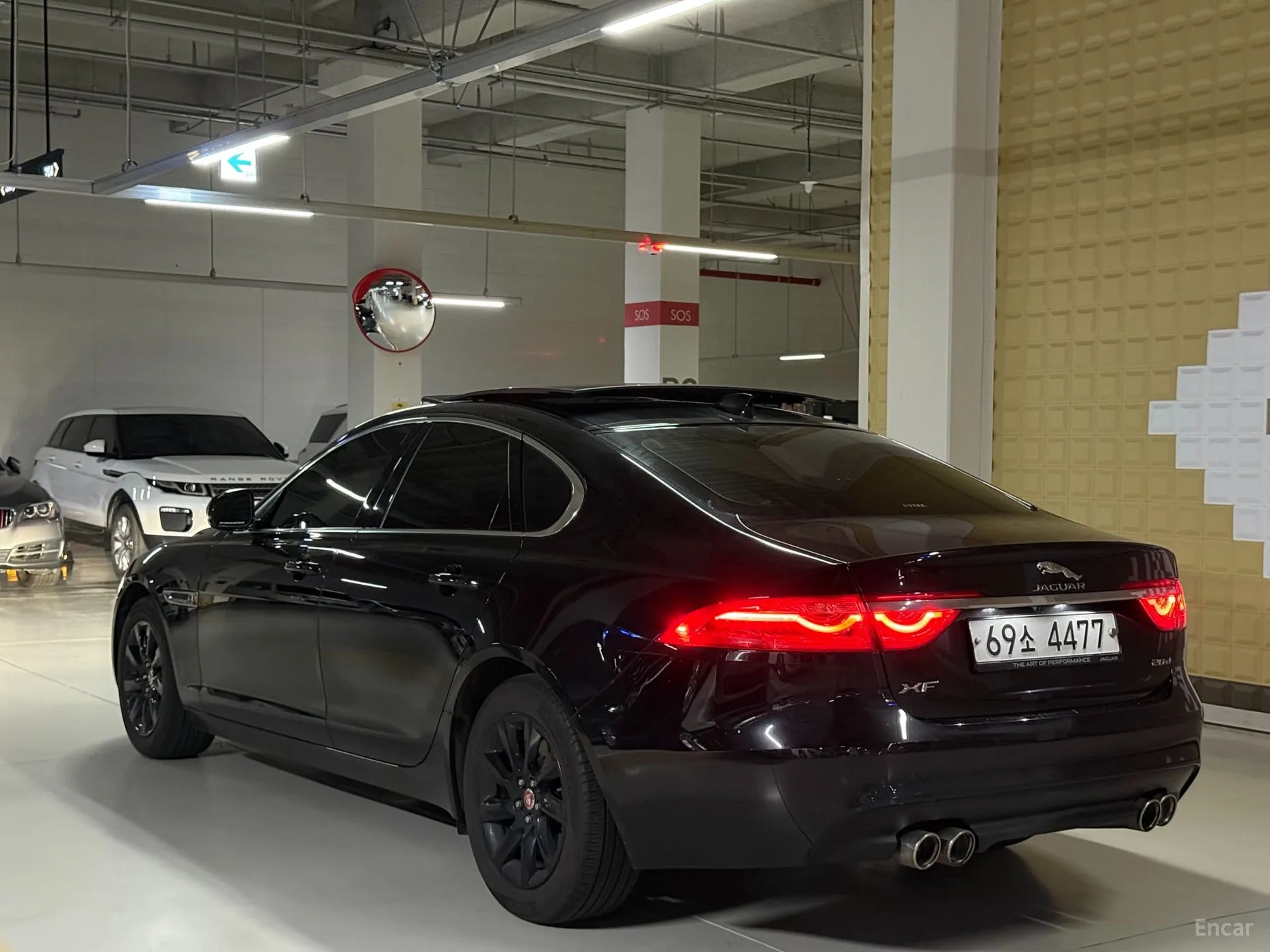 Jaguar XF (x260)
