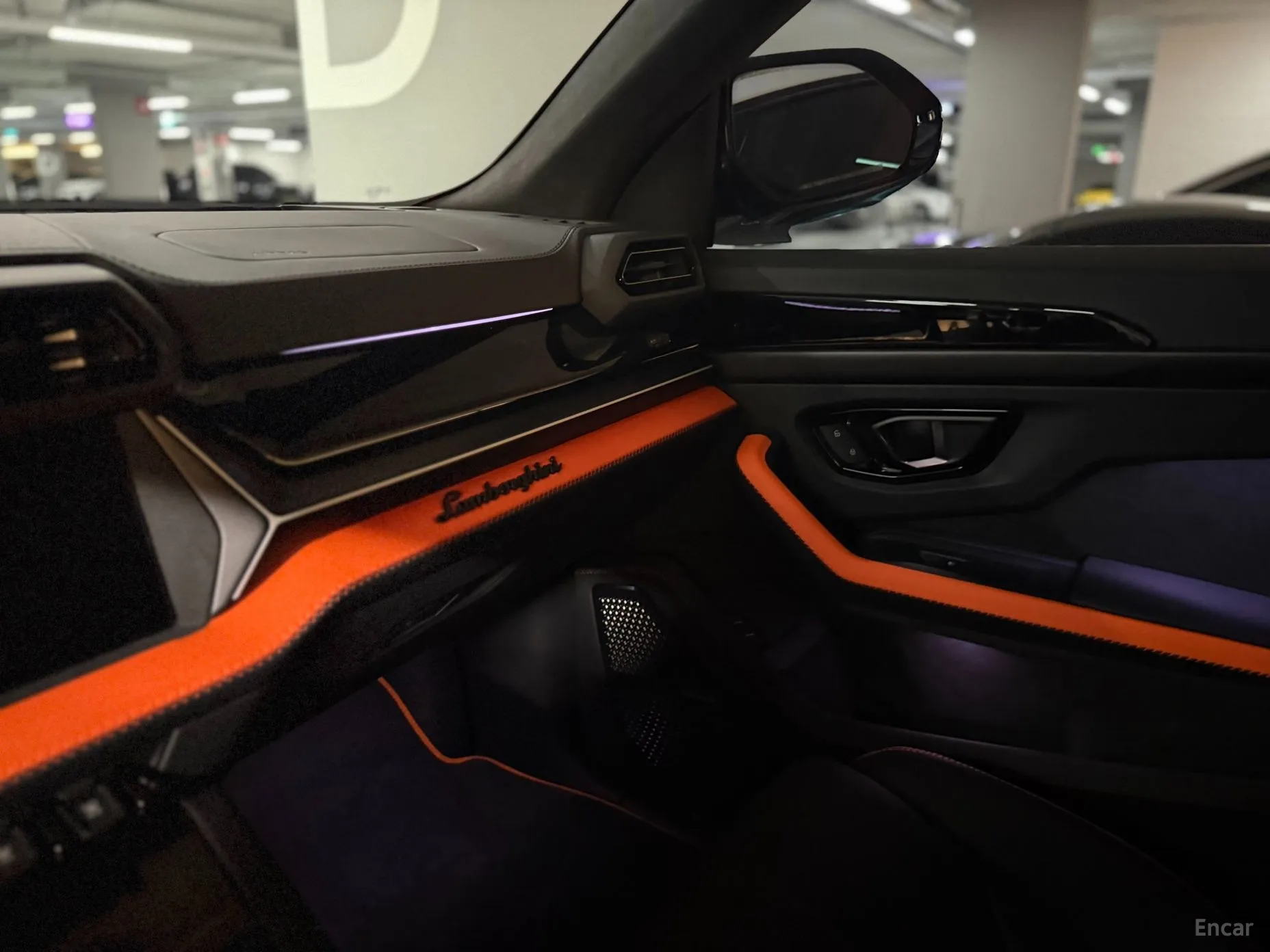 Lamborghini Urus превью 10