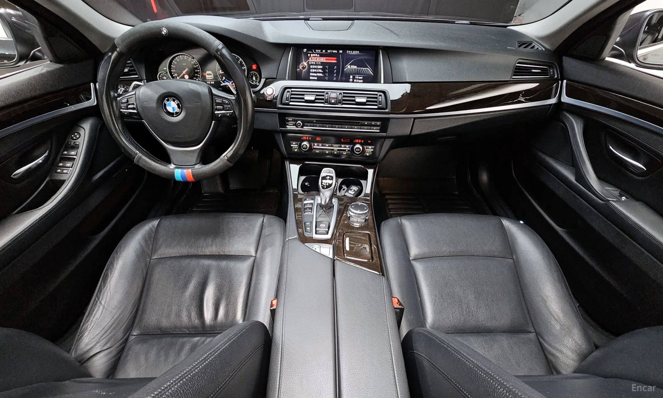 BMW 5 Series (F10) превью 7
