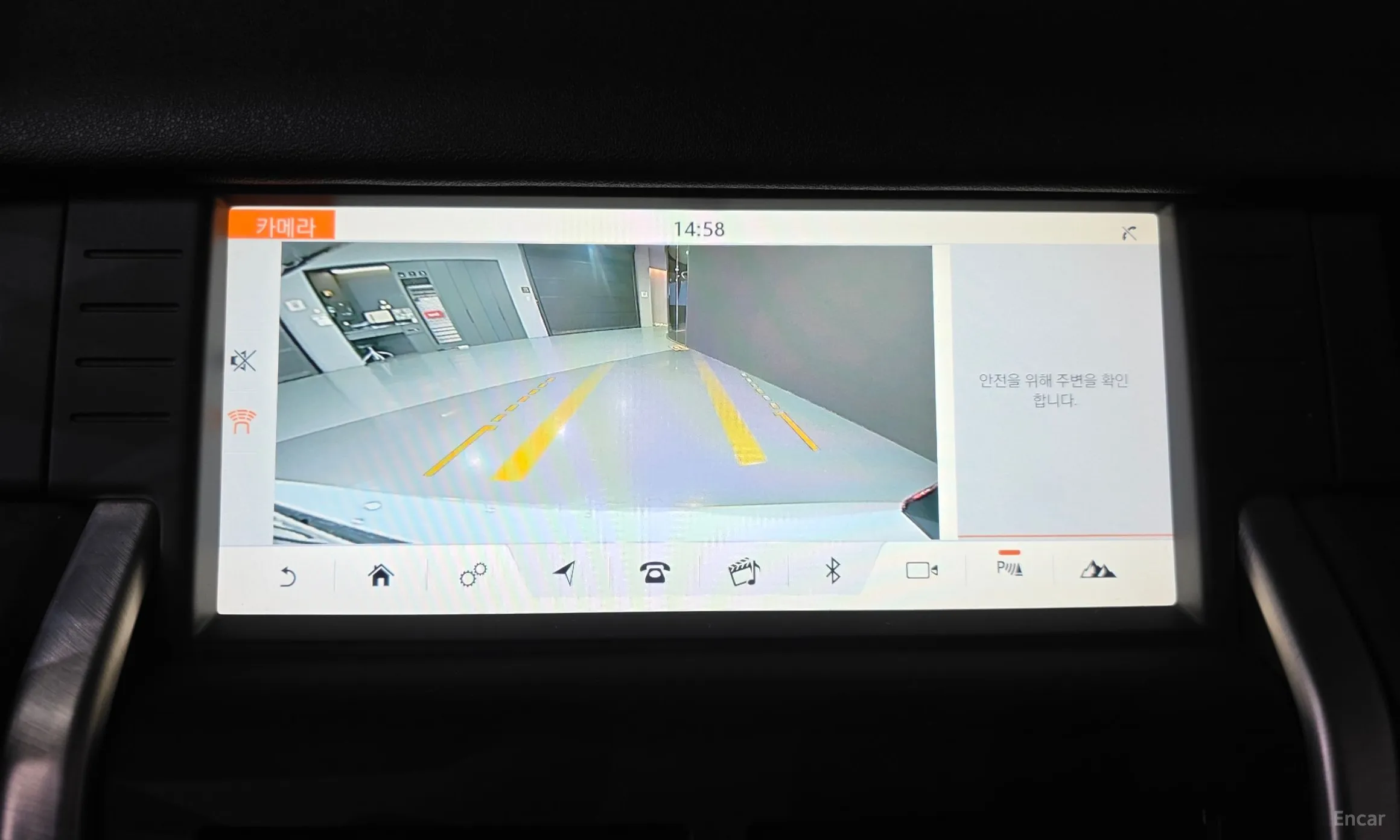 Land Rover Discovery Sports превью 16