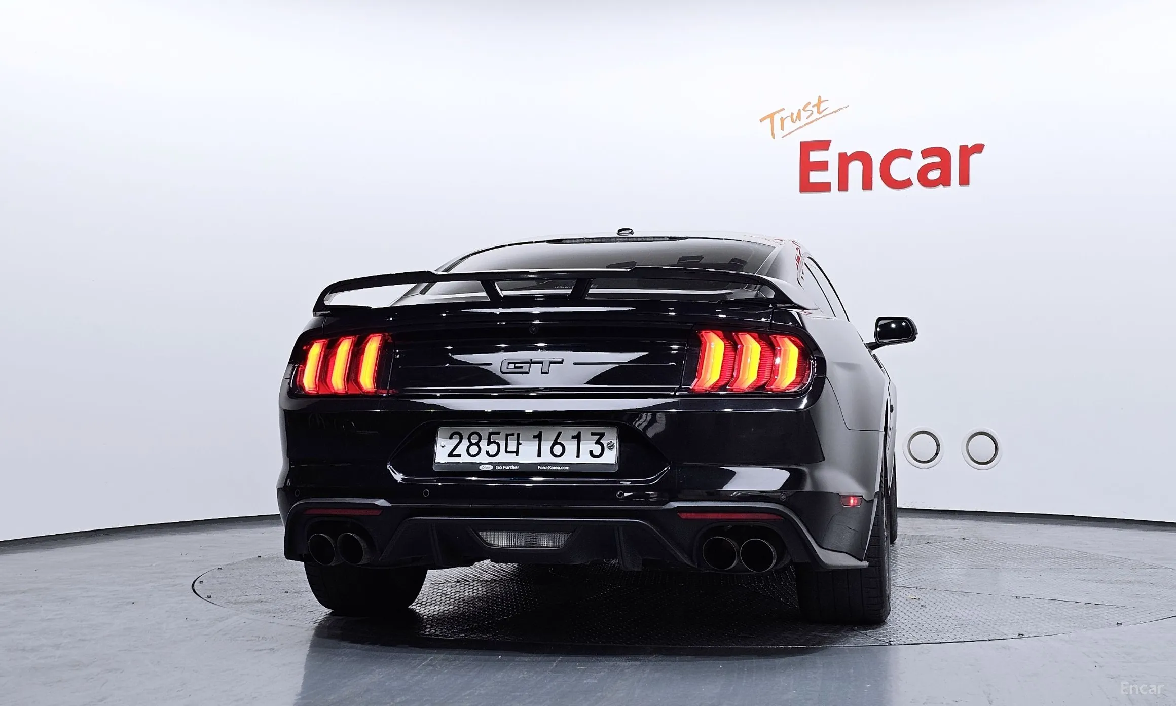 Ford Mustang превью 4
