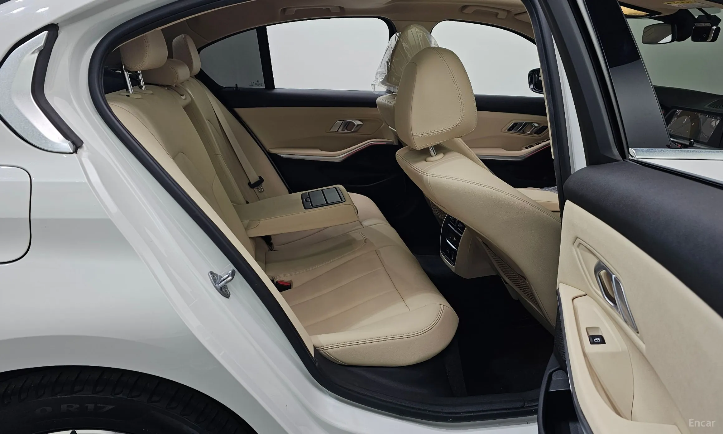 BMW 3 Series (G20) превью 12