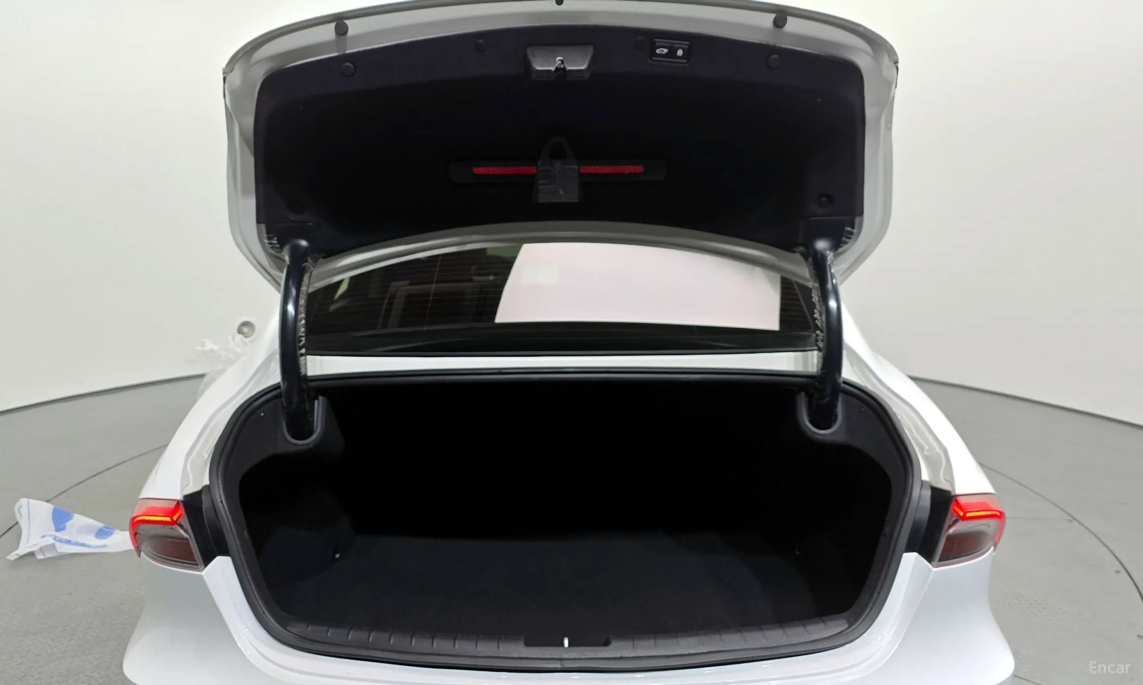 Hyundai Grandeur IG превью 20
