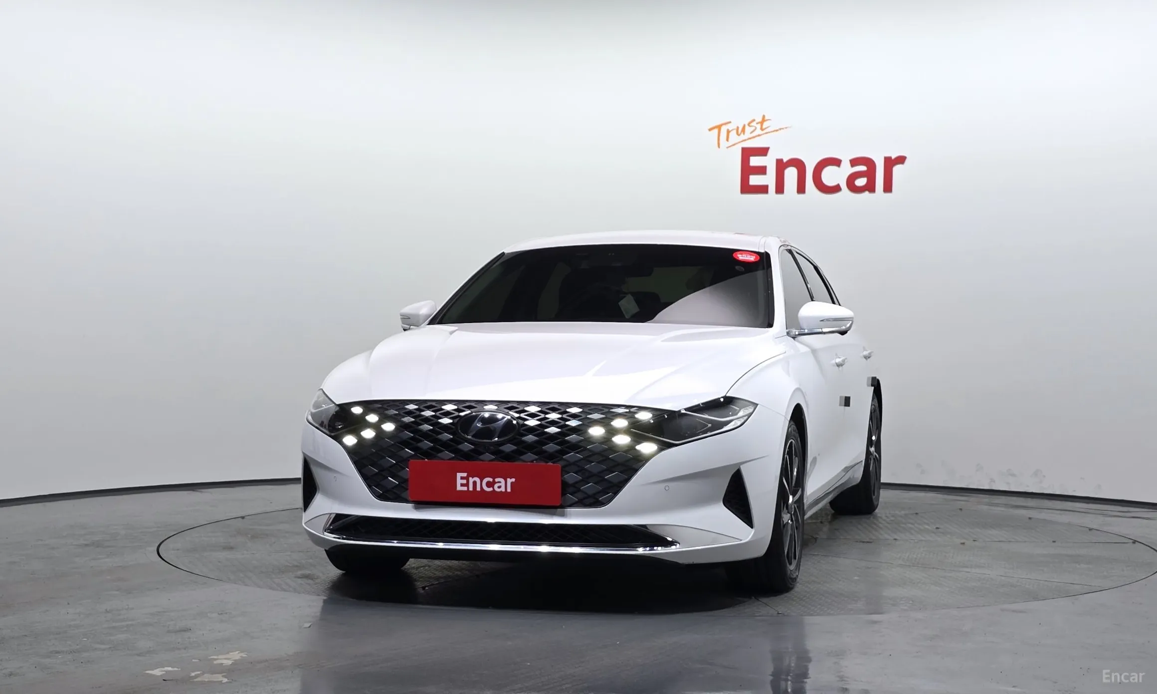 Hyundai Grandeur IG превью 3