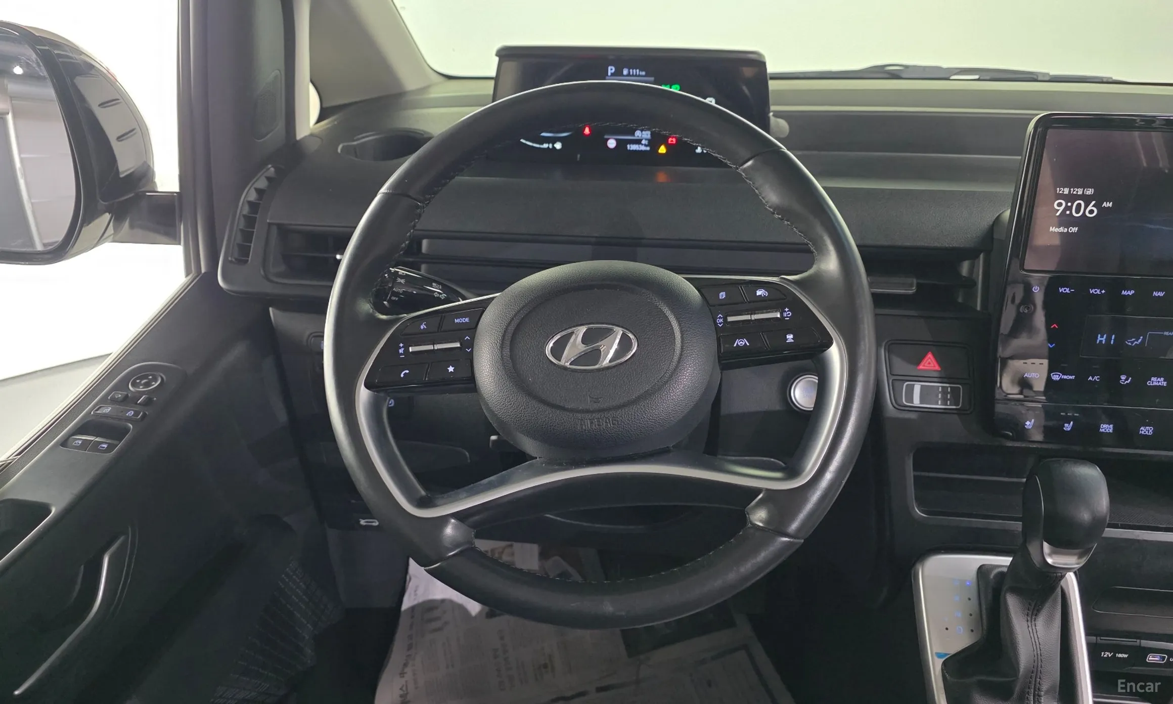 Hyundai Staria превью 14