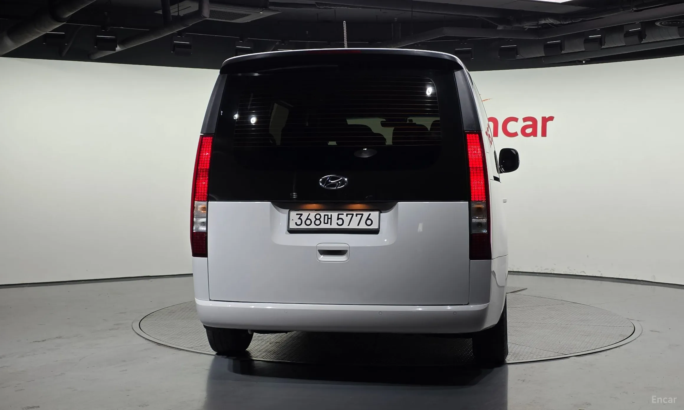 Hyundai Staria превью 4