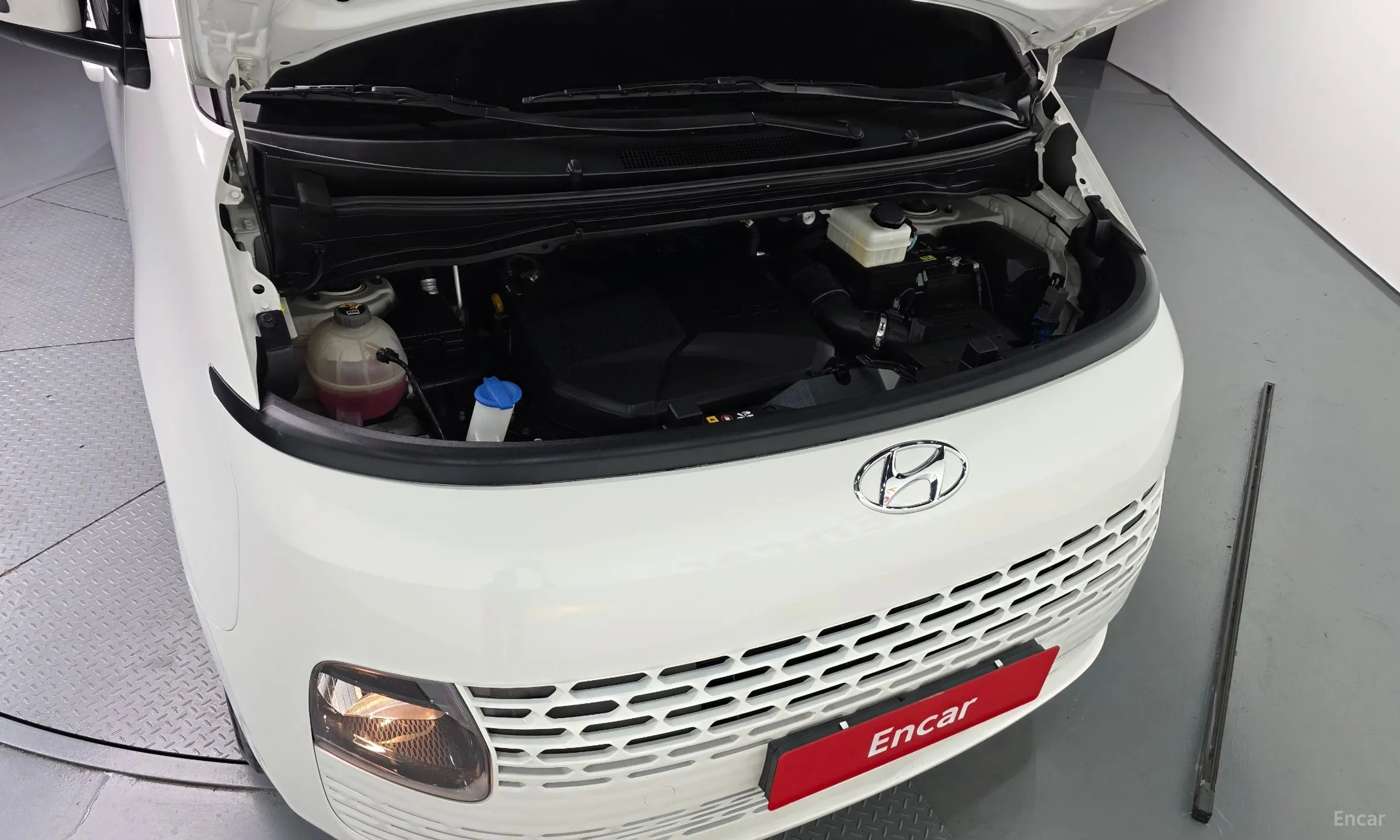 Hyundai Staria превью 6