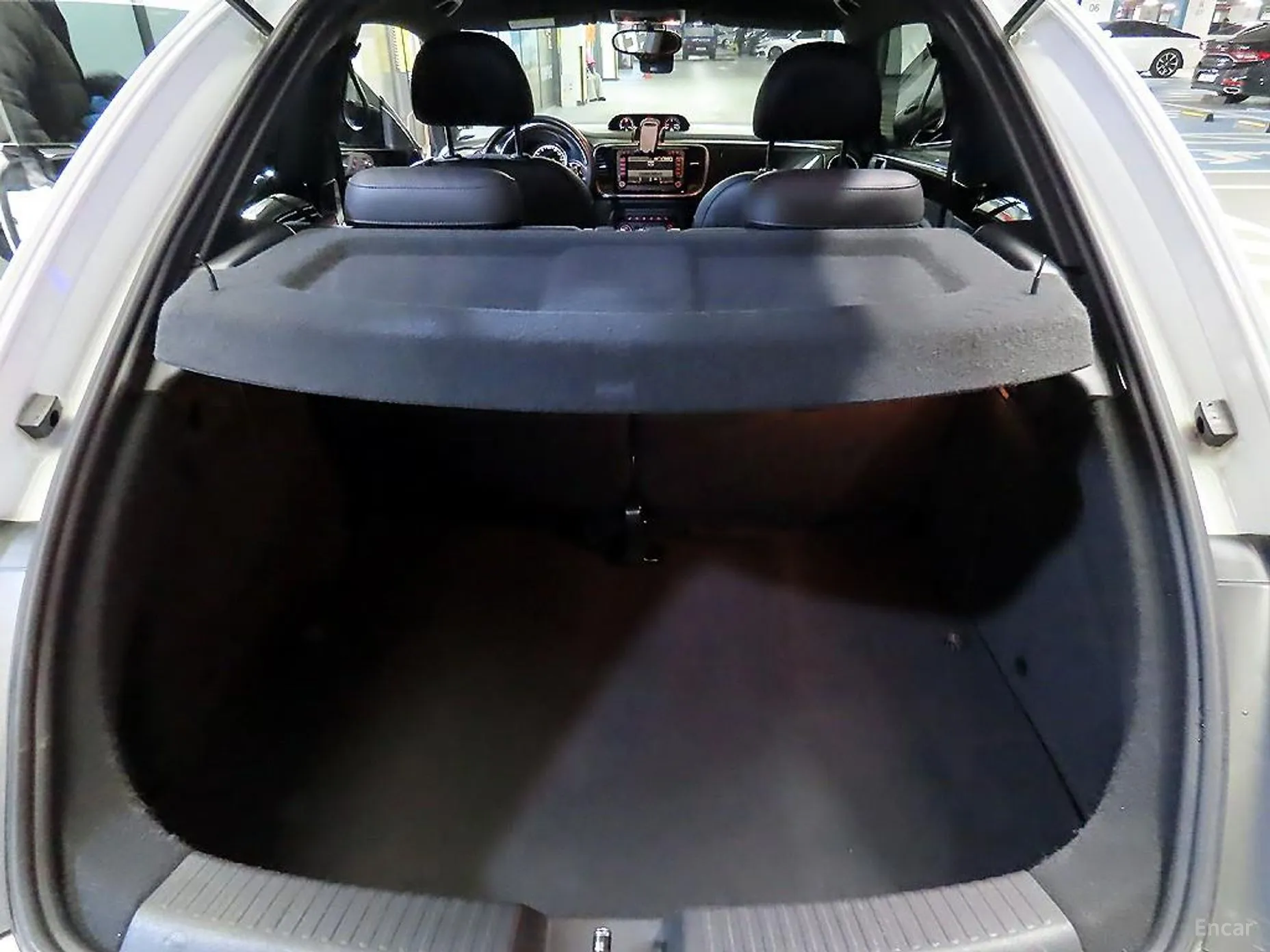 Volkswagen The Beetle превью 16