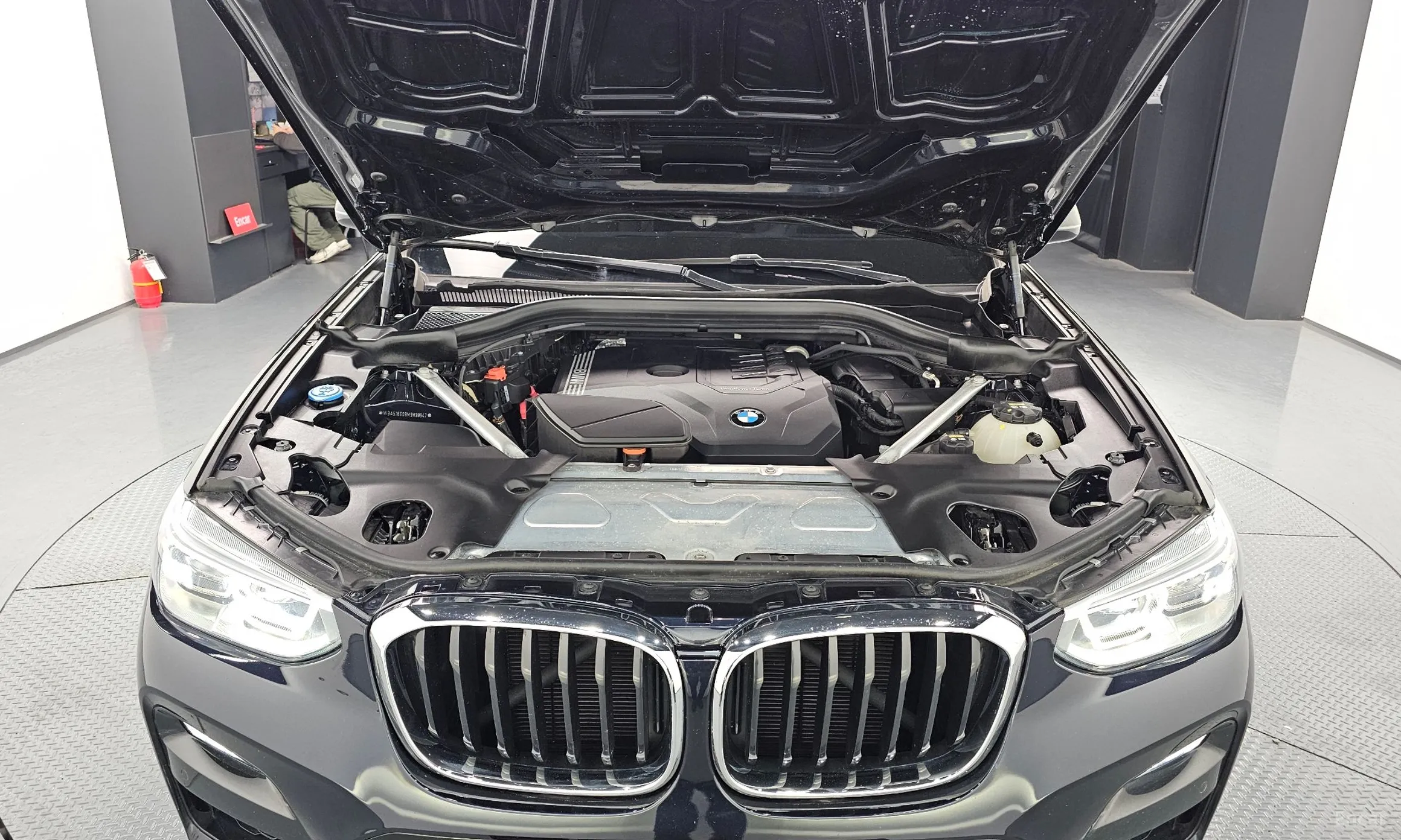 BMW X3 (G01) превью 6