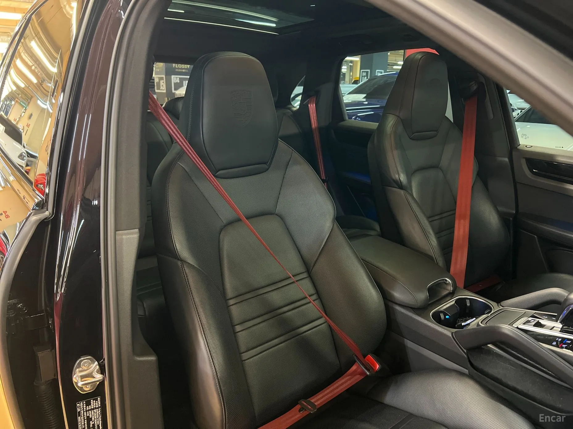 Porsche Cayenne (PO536) превью 10