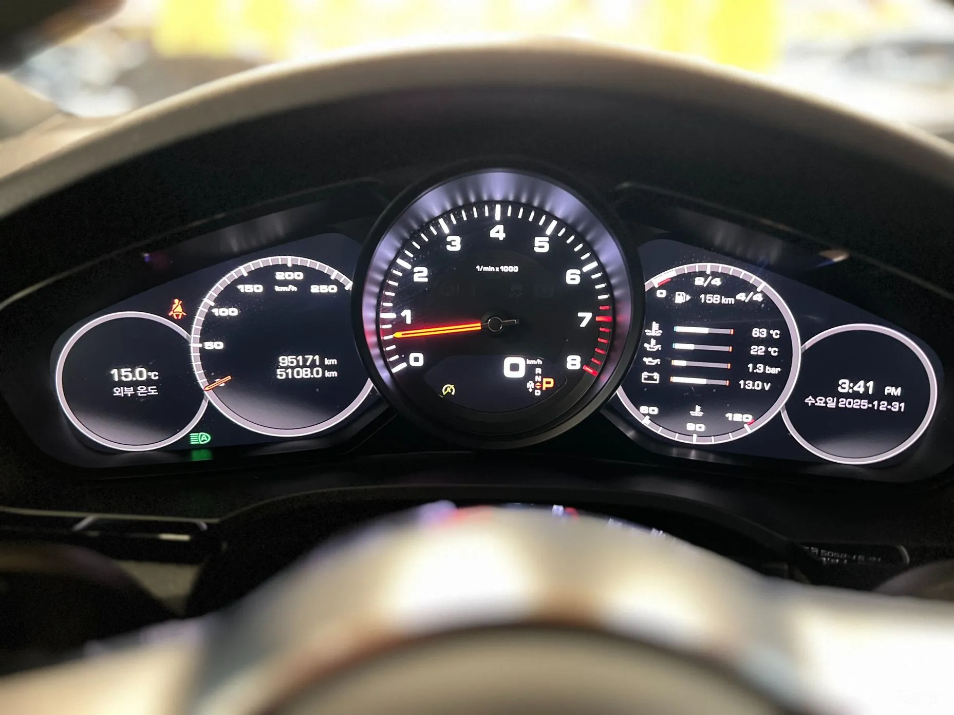 Porsche Cayenne (PO536) превью 12