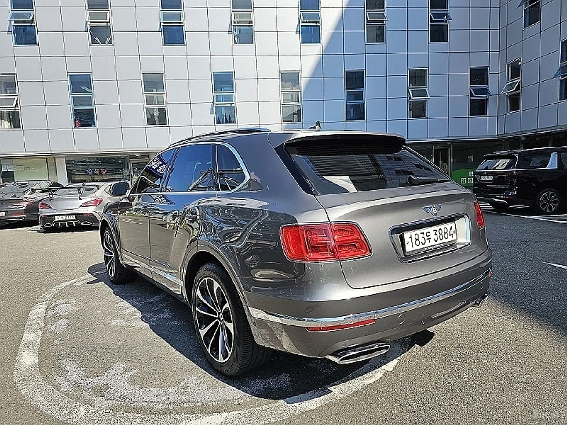 Bentley Bentayga превью 6