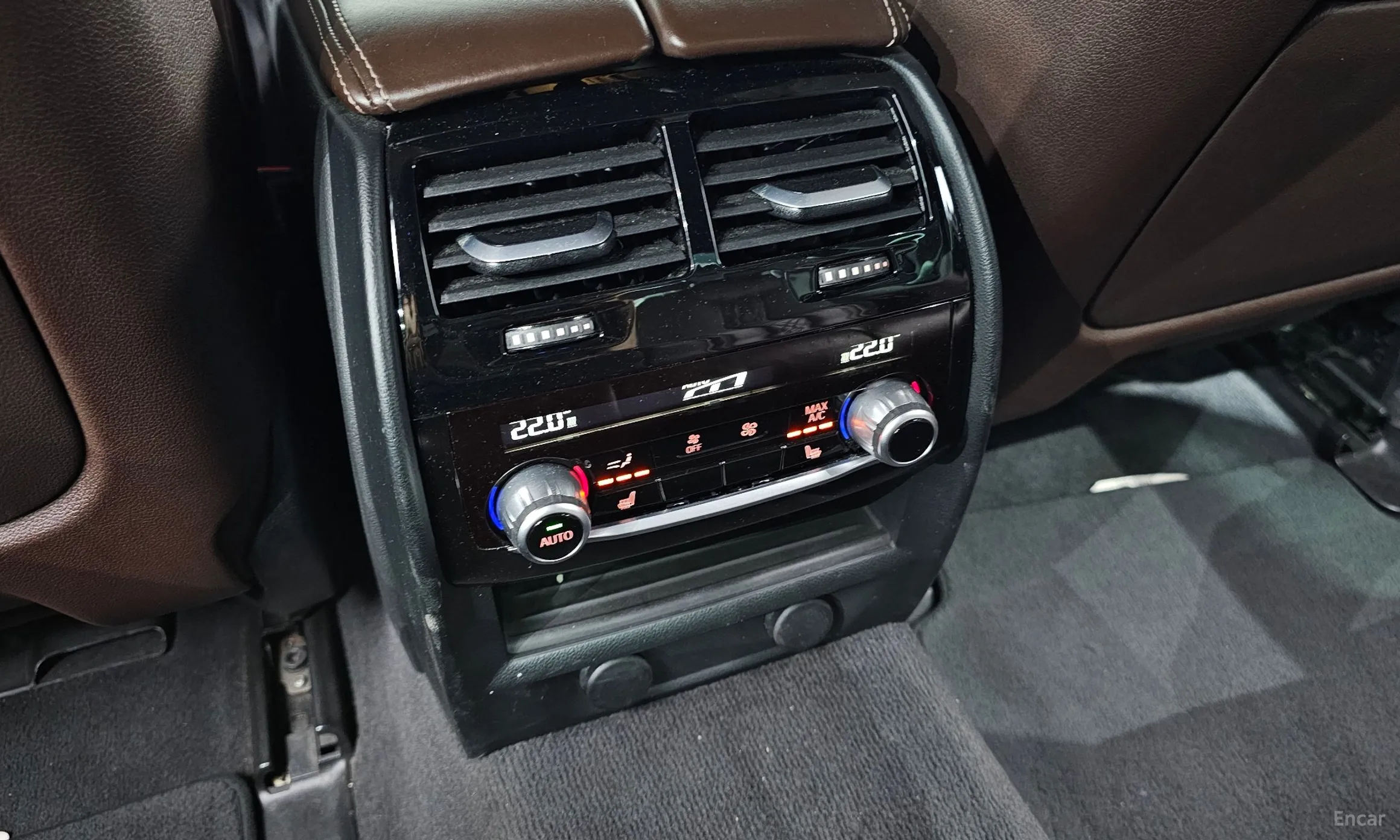 BMW 5 Series (G30) превью 18