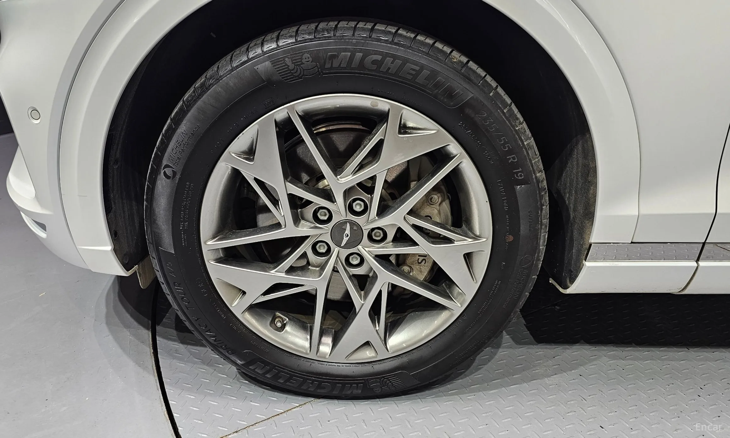 Genesis GV70 превью 5