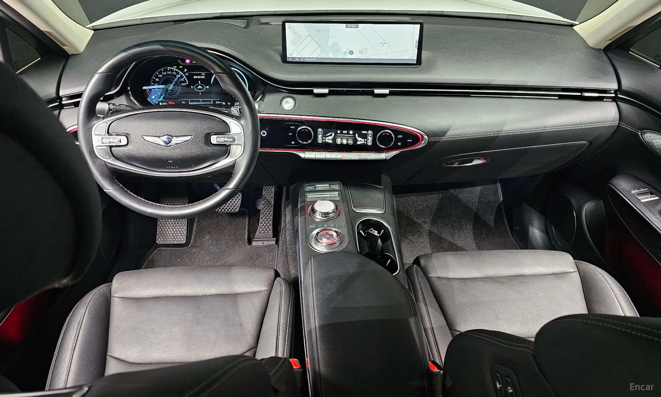 Genesis GV70 превью 7
