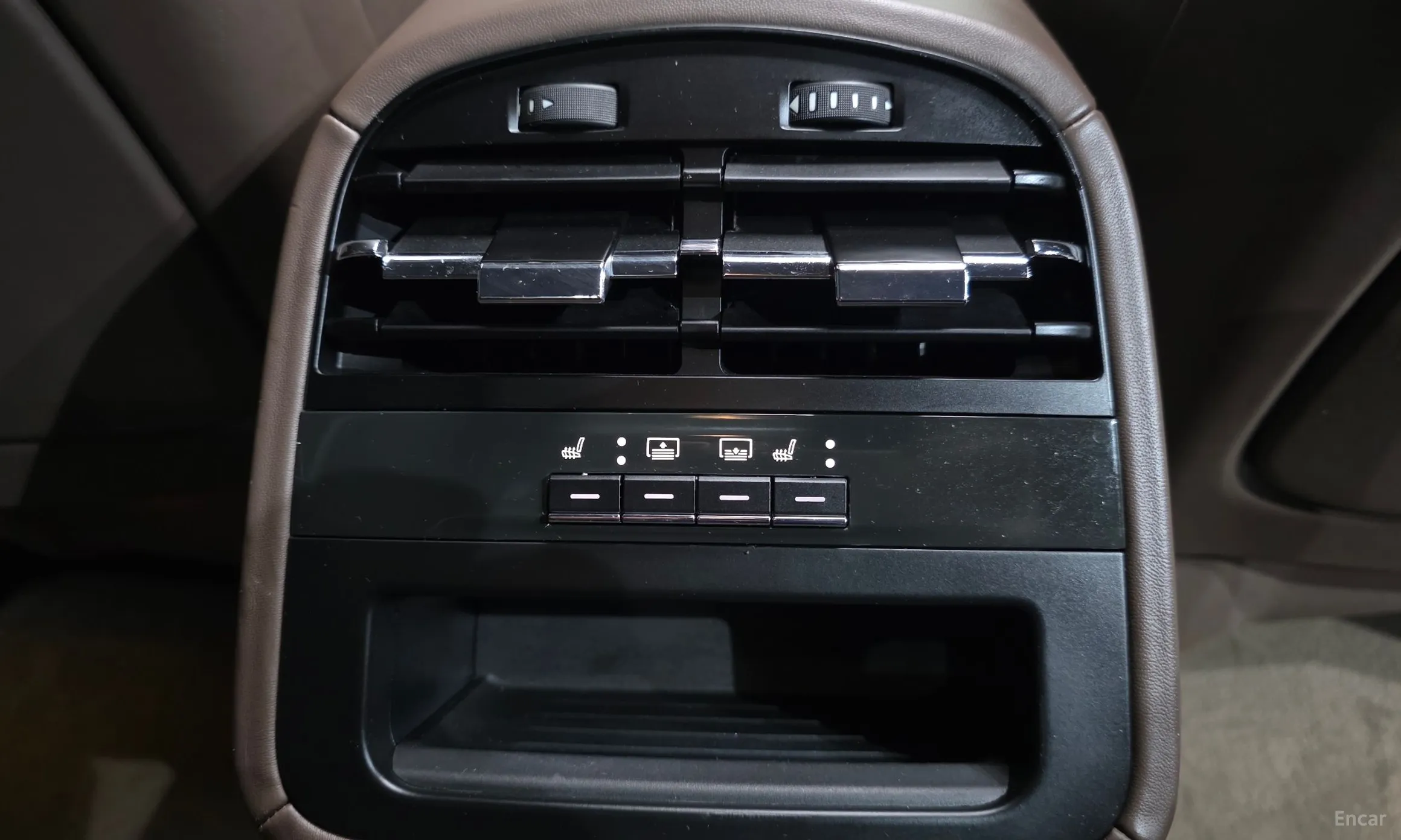 Maserati Quattroporte превью 18