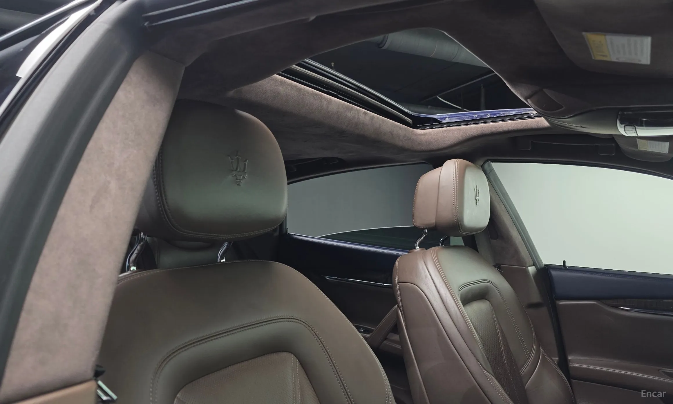 Maserati Quattroporte превью 19