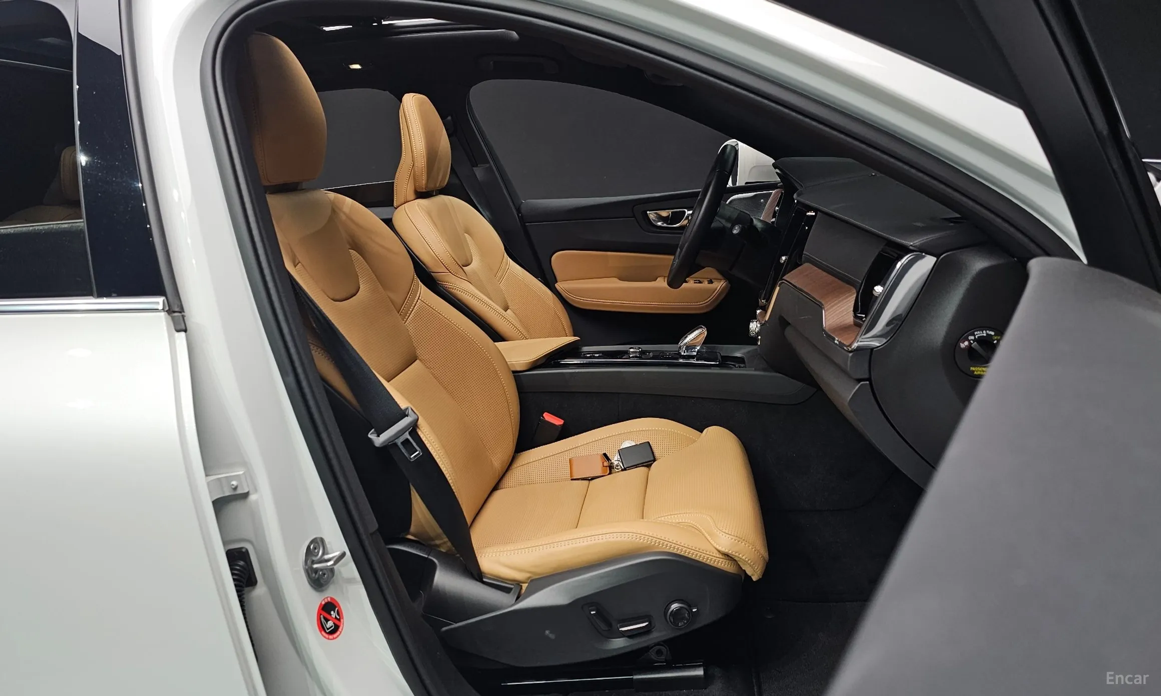Volvo XC60 Gen 2 превью 10
