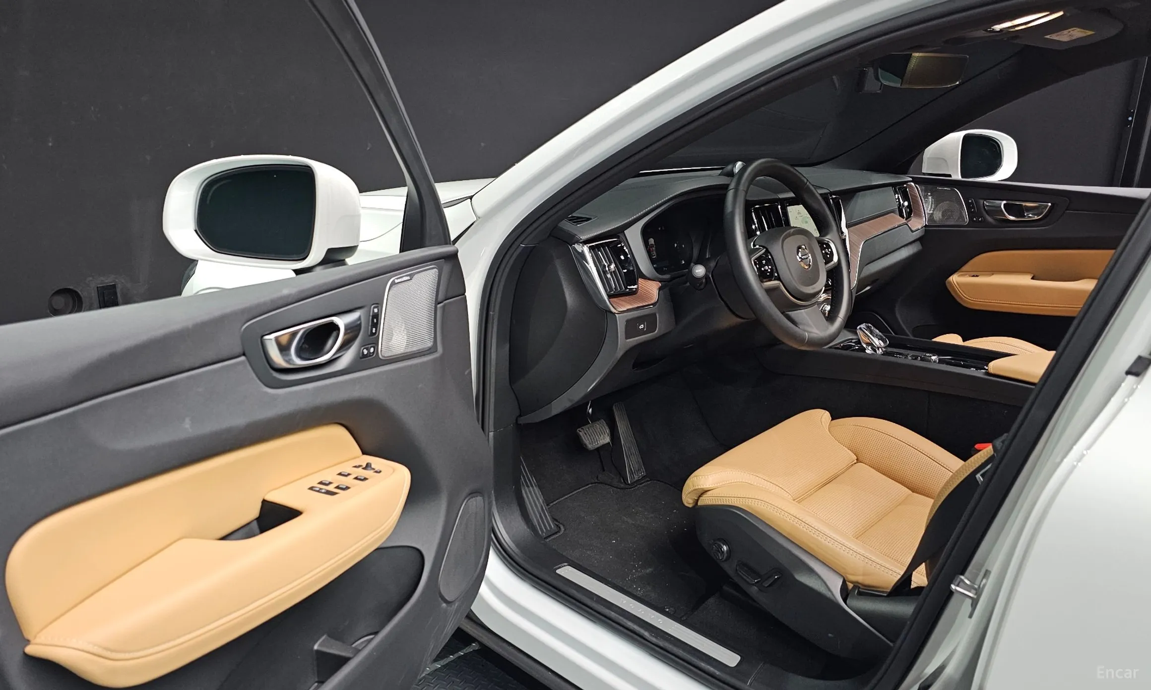 Volvo XC60 Gen 2 превью 11