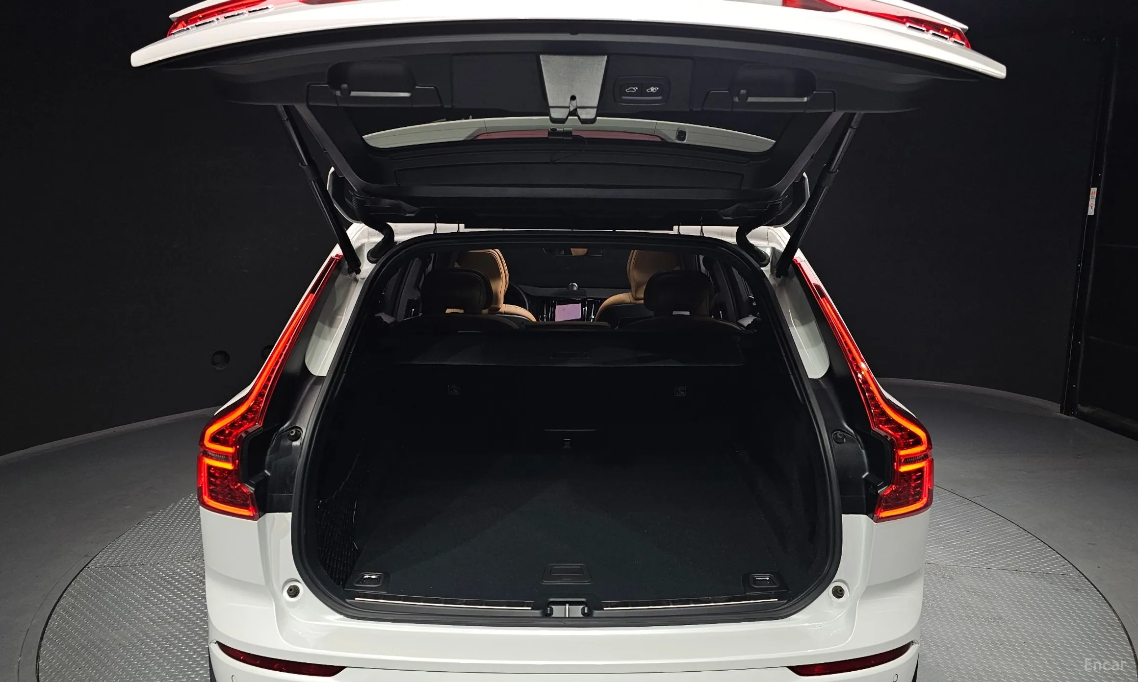 Volvo XC60 Gen 2 превью 20
