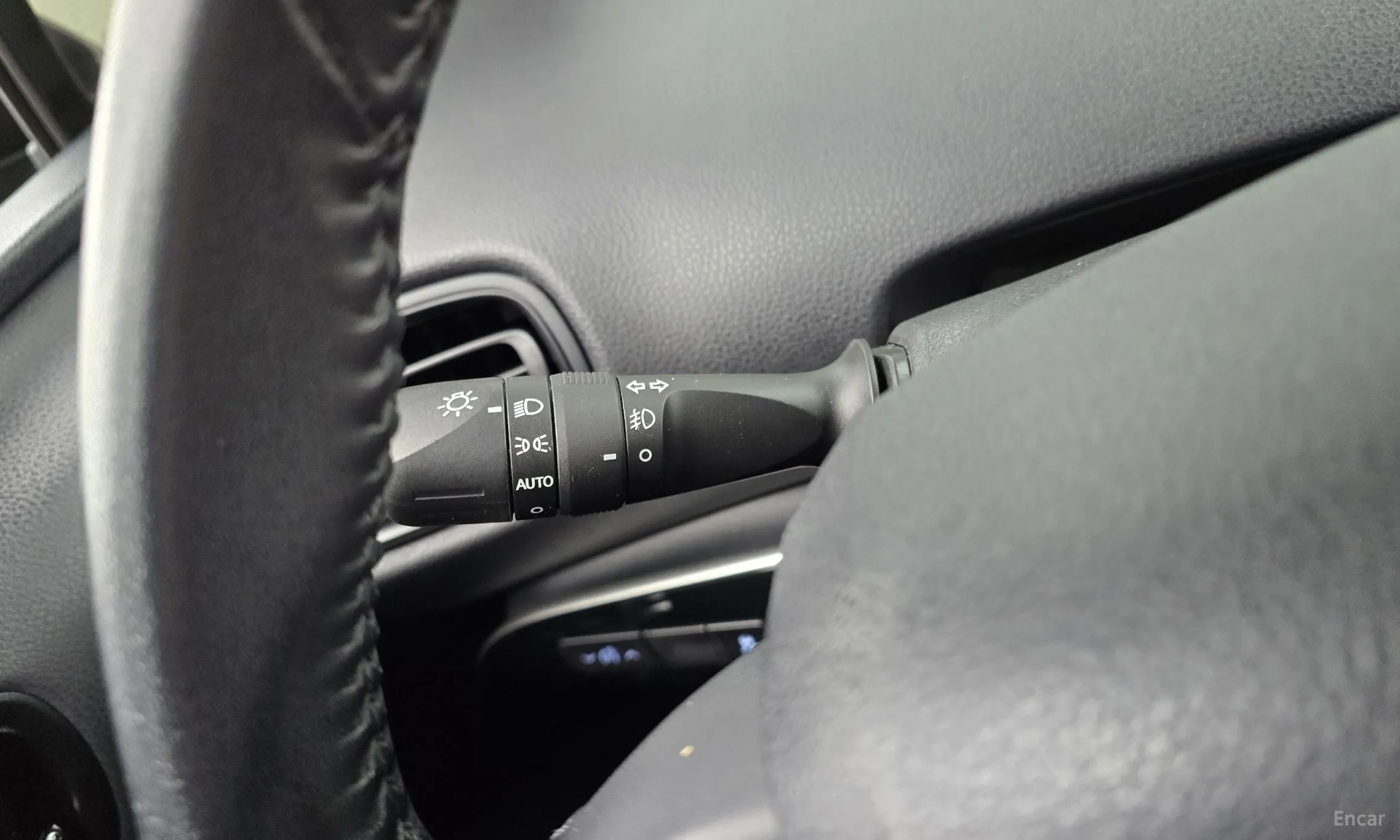 Toyota Prius 4th Generation превью 17
