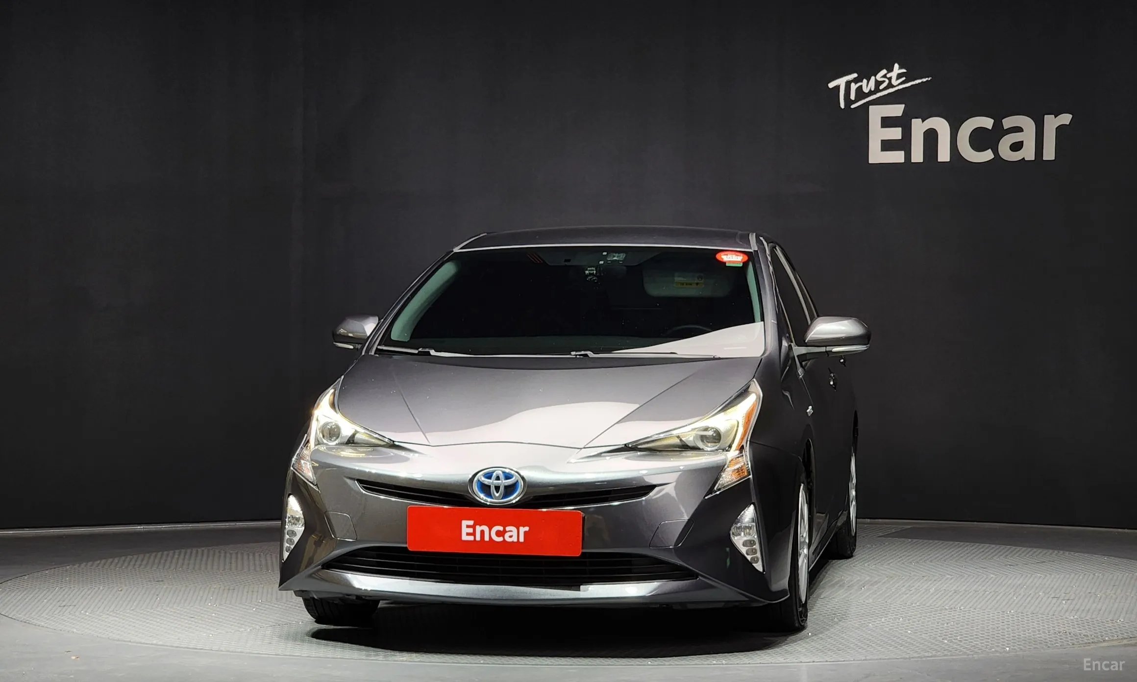Toyota Prius 4th Generation превью 3