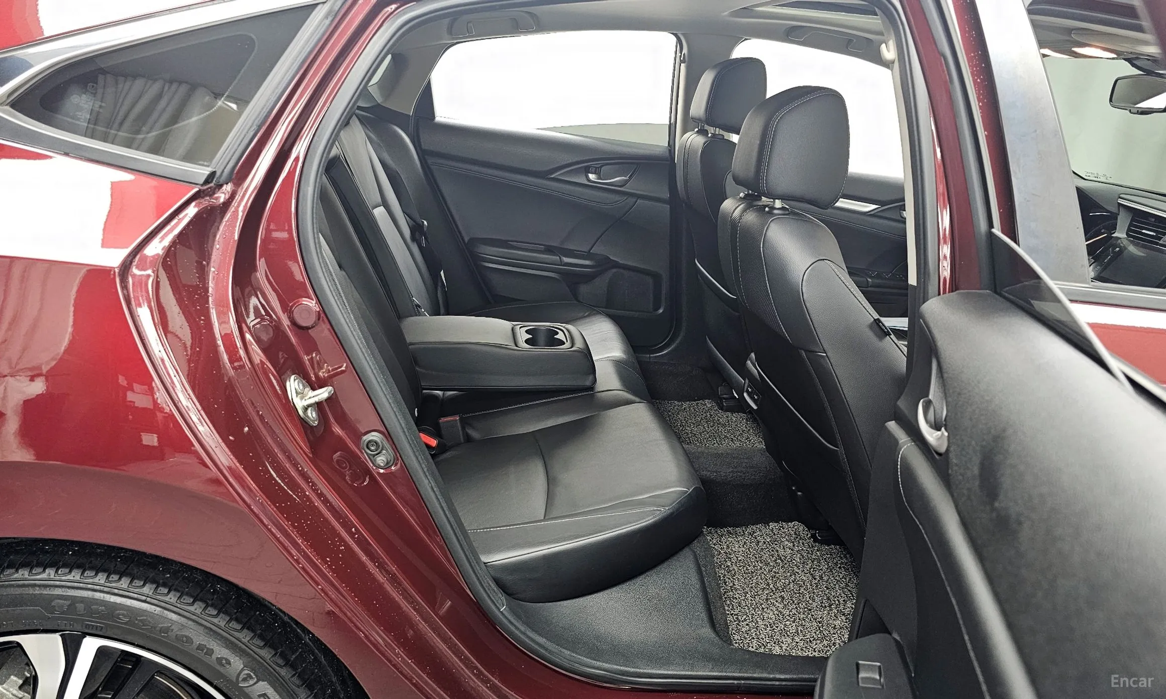 Honda Civic превью 12