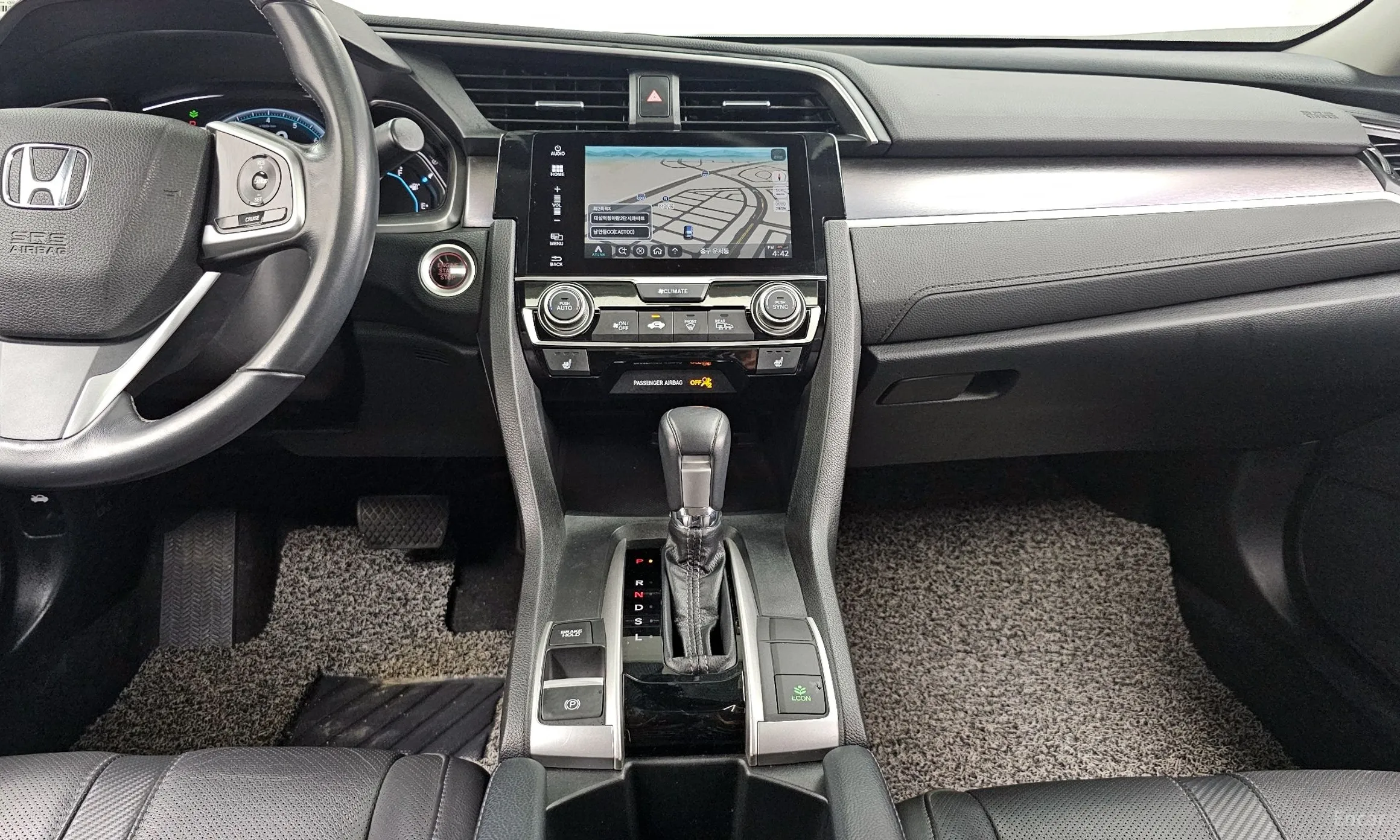 Honda Civic превью 14