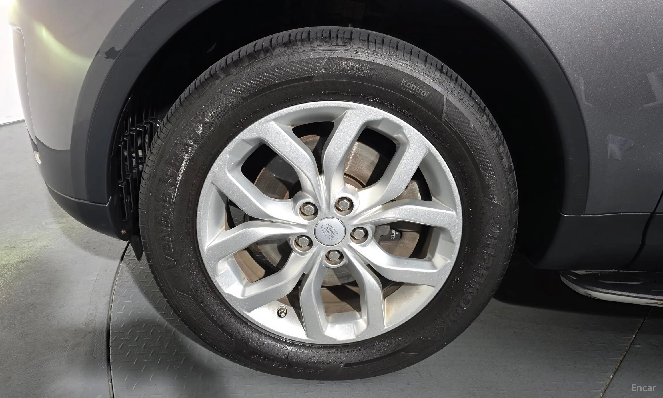 Land Rover Discovery 5 превью 5