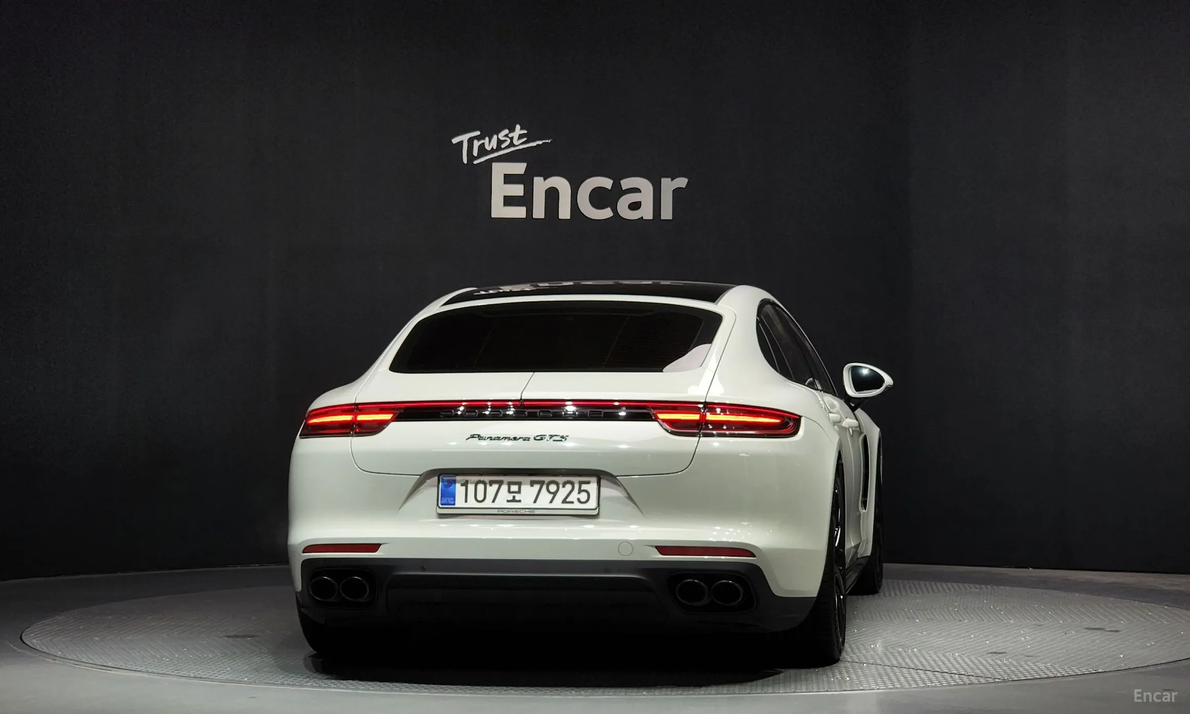 Porsche Panamera (971) превью 4