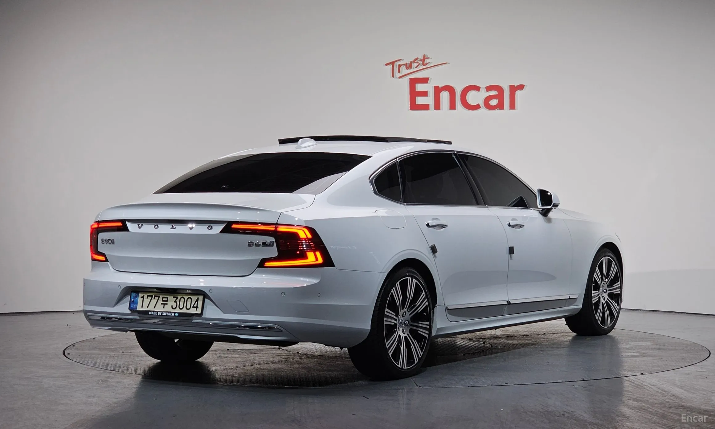 Volvo S90