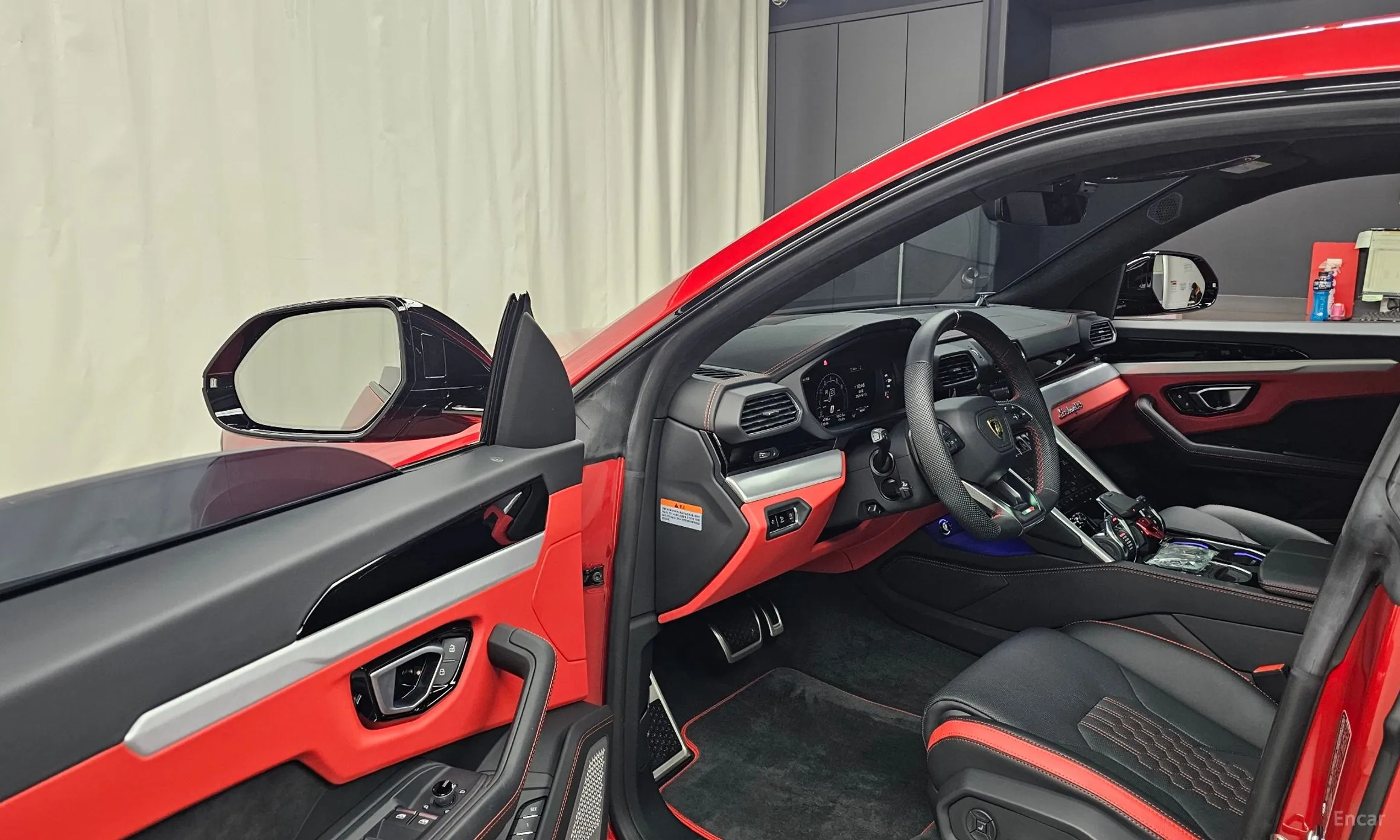 Lamborghini Urus превью 10