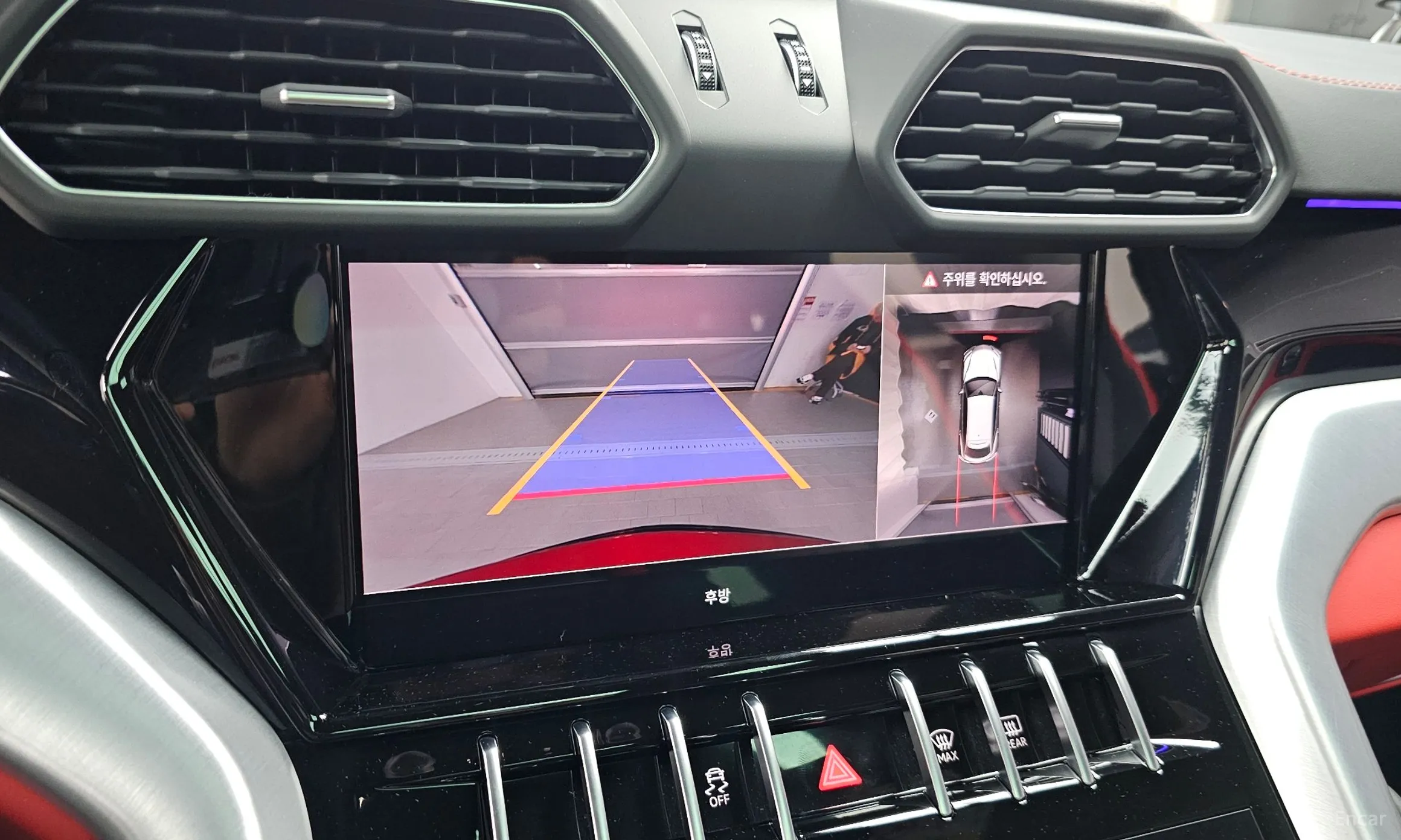 Lamborghini Urus превью 15