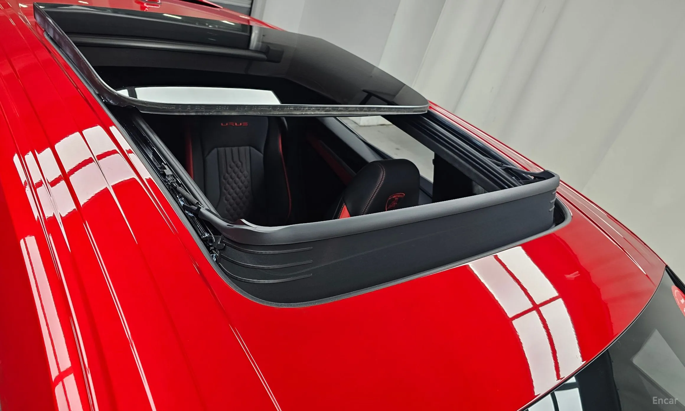 Lamborghini Urus превью 19