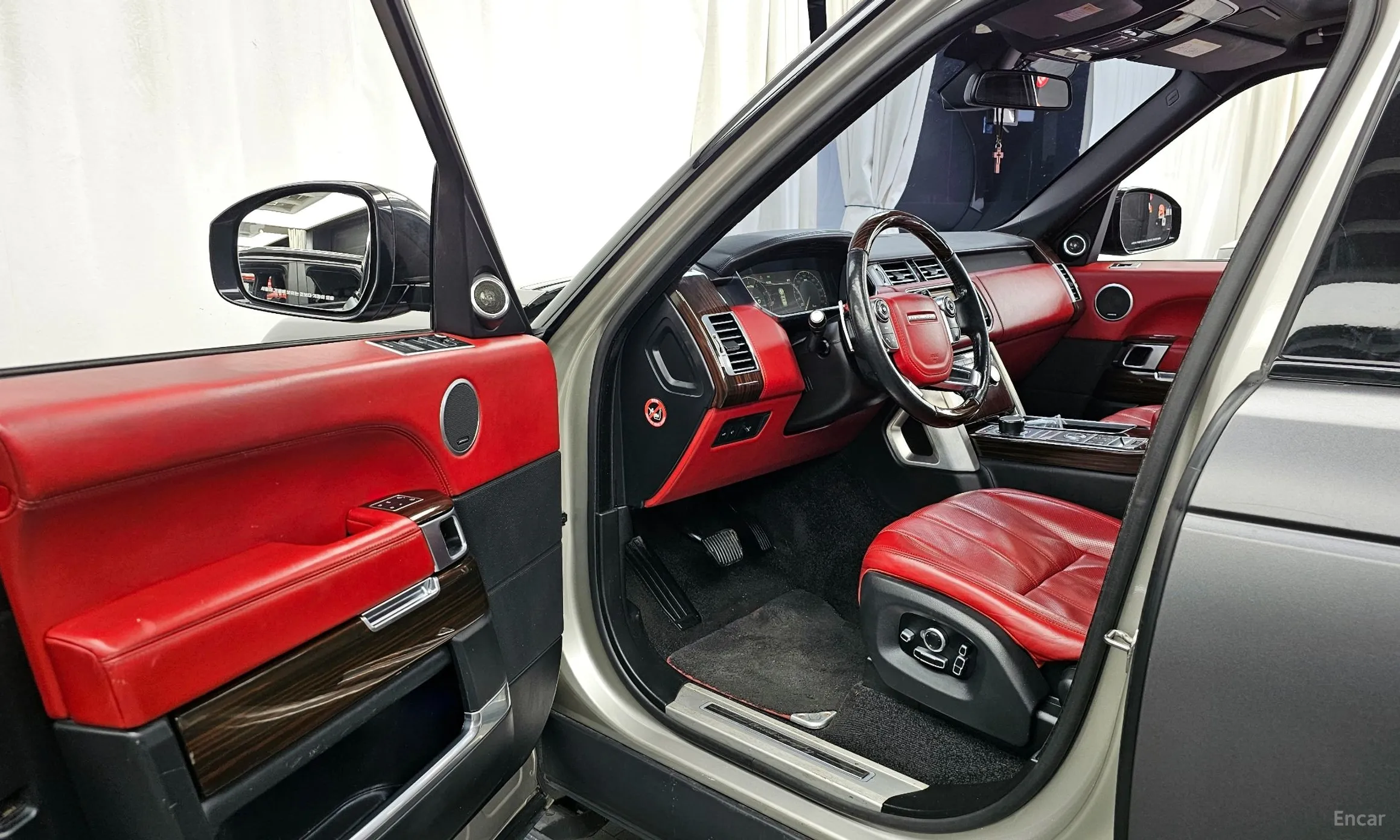 Land Rover Range Rover 4th Generation превью 10