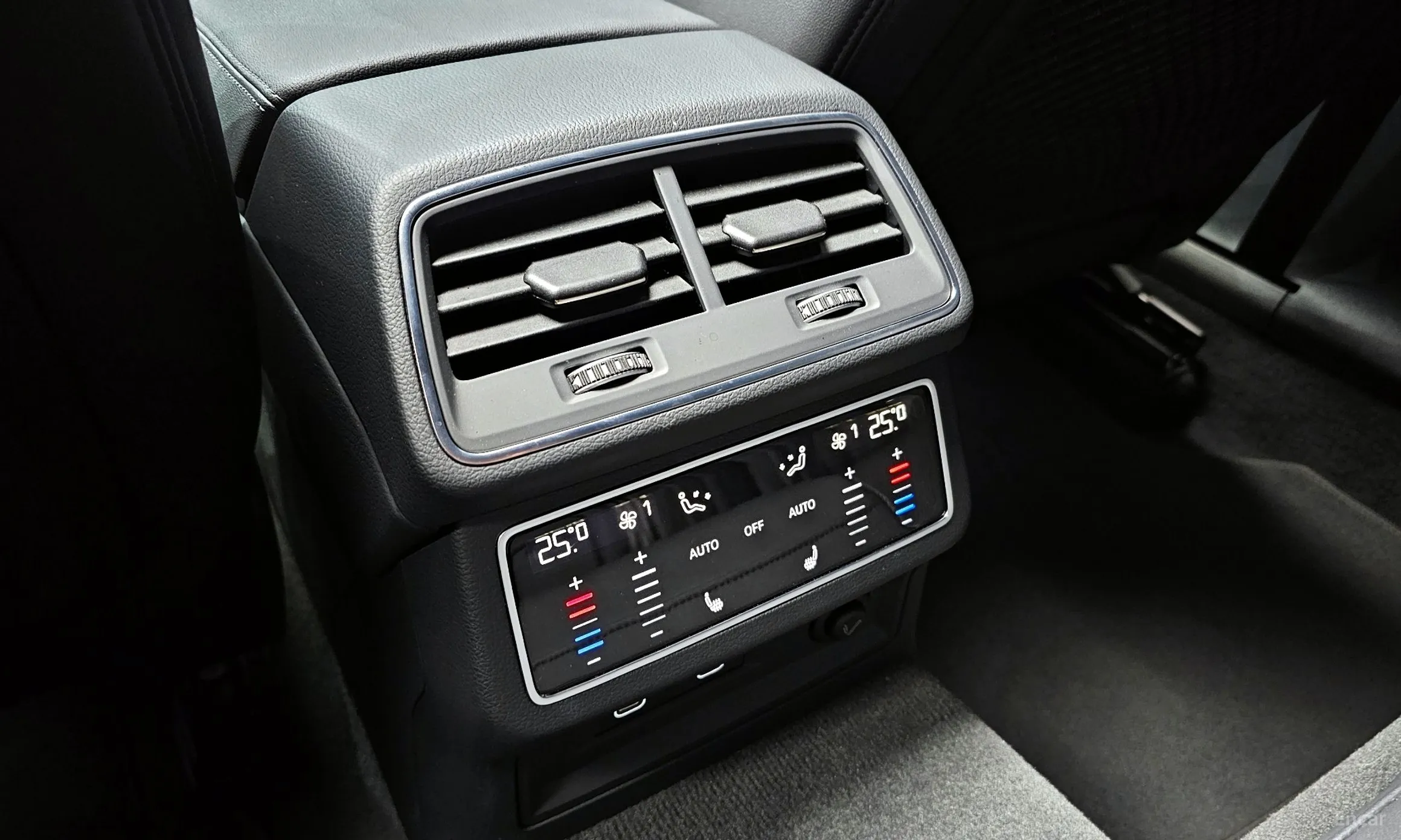 Audi A6 (C8) превью 16